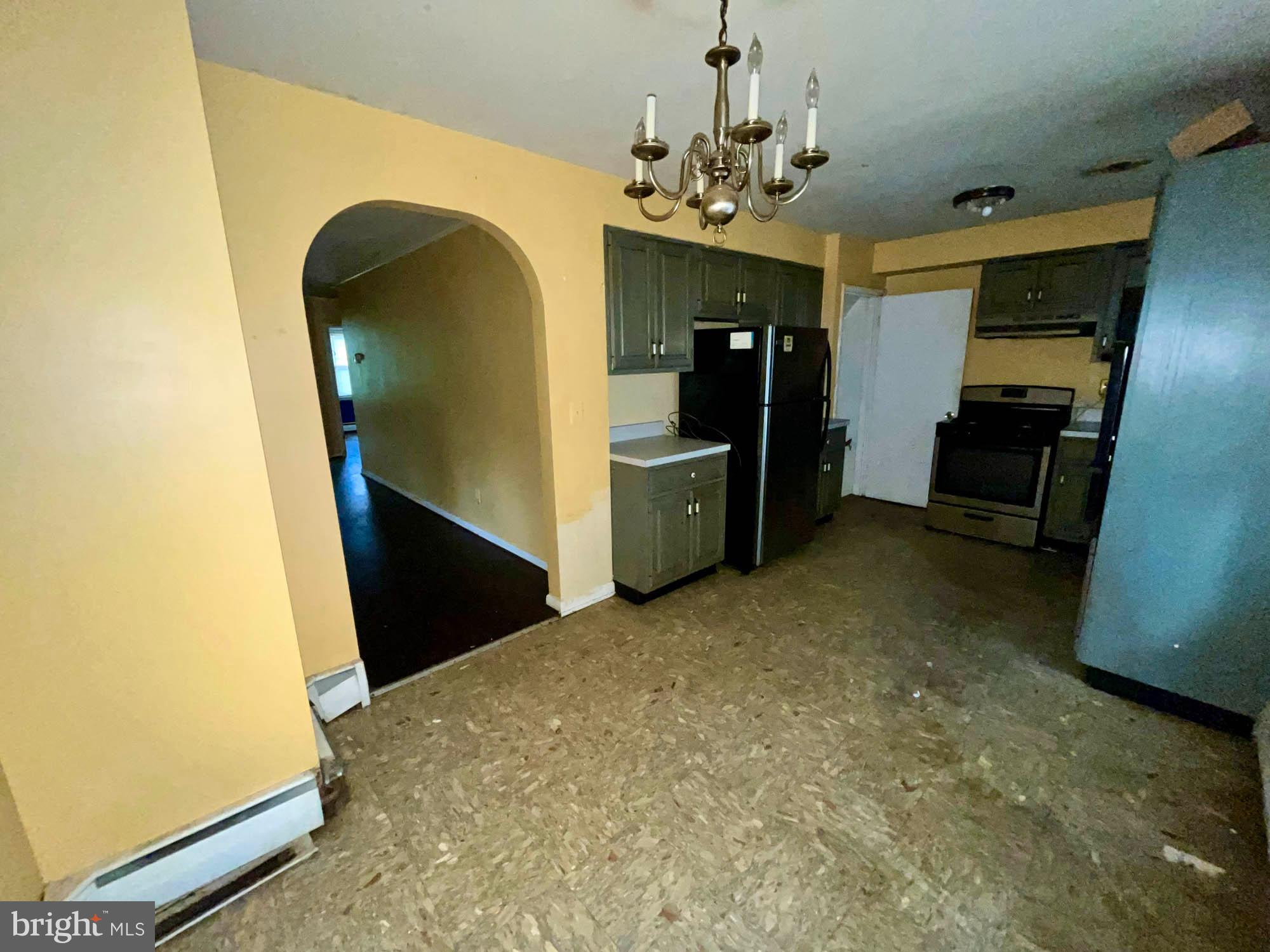 HAMILTON HILLS - Residential