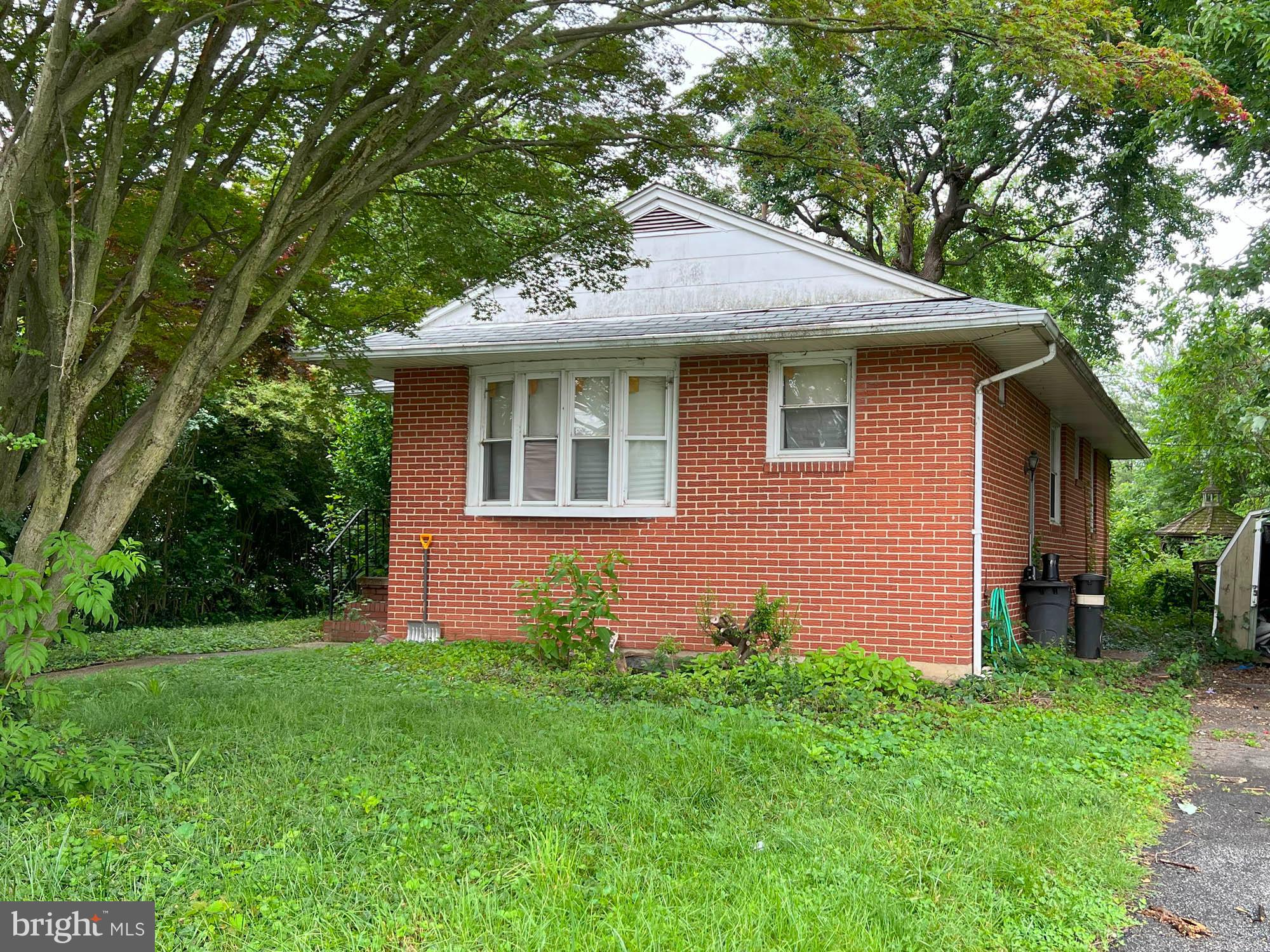 HAMILTON HILLS - Residential