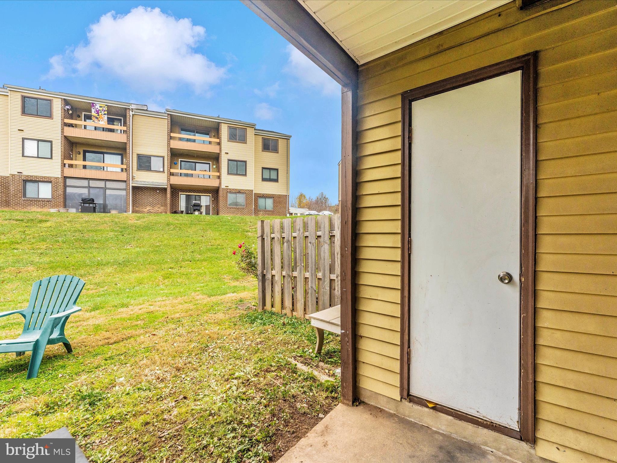 HAMPSTEAD VALLEY - Residential