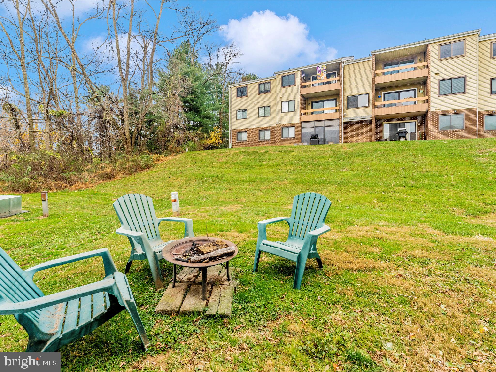 HAMPSTEAD VALLEY - Residential