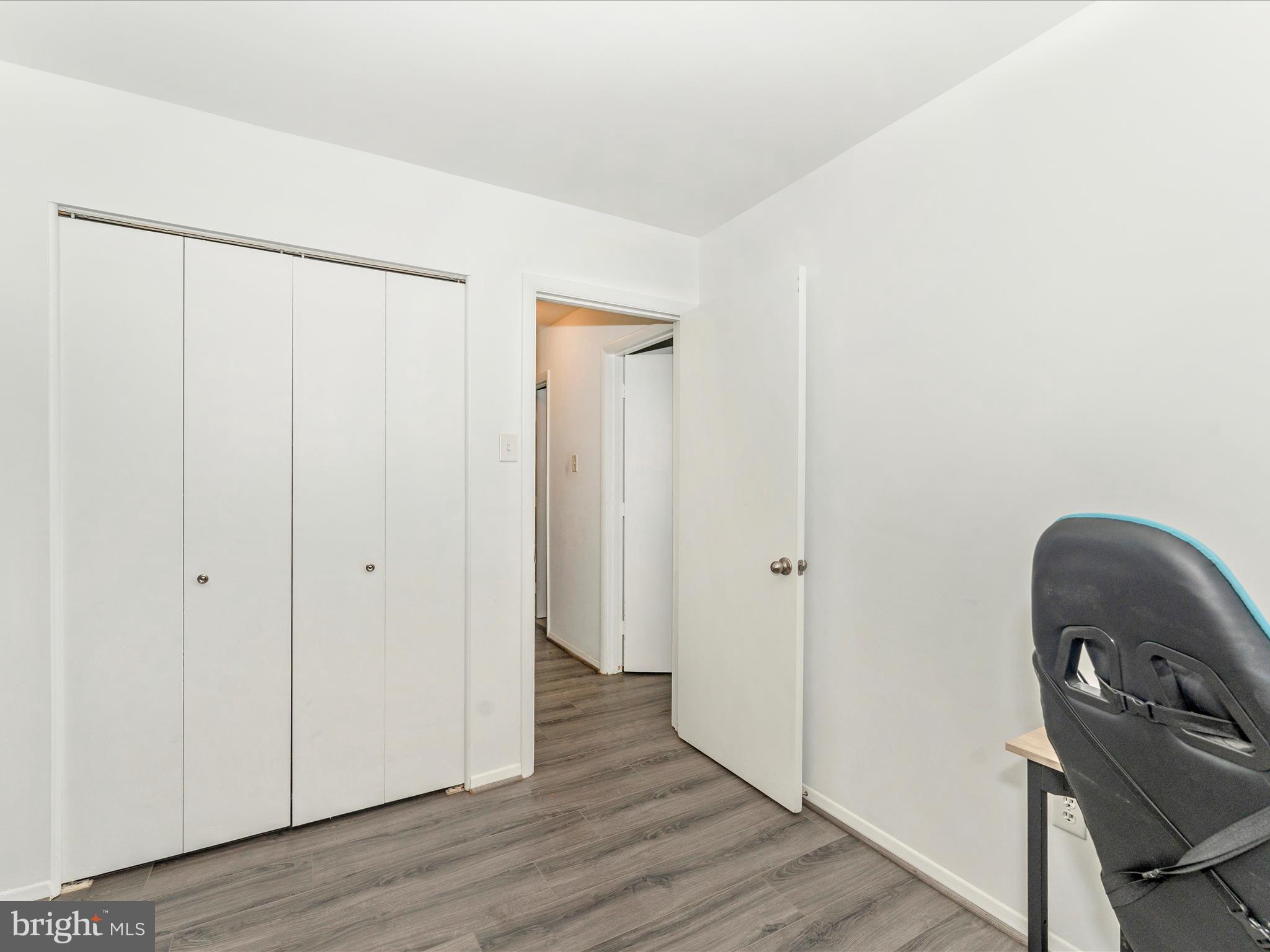 HAMPSTEAD VALLEY - Residential