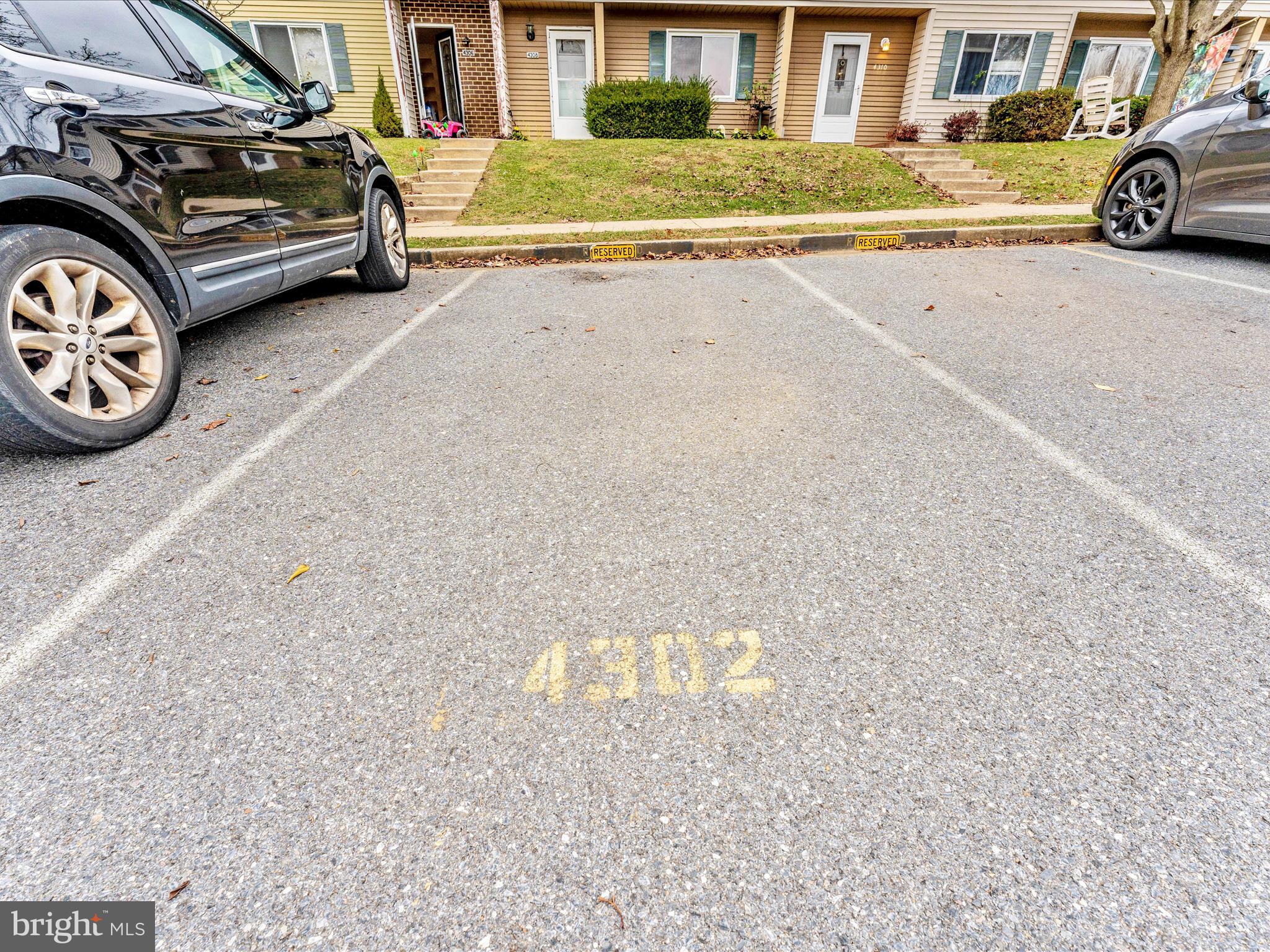 HAMPSTEAD VALLEY - Residential