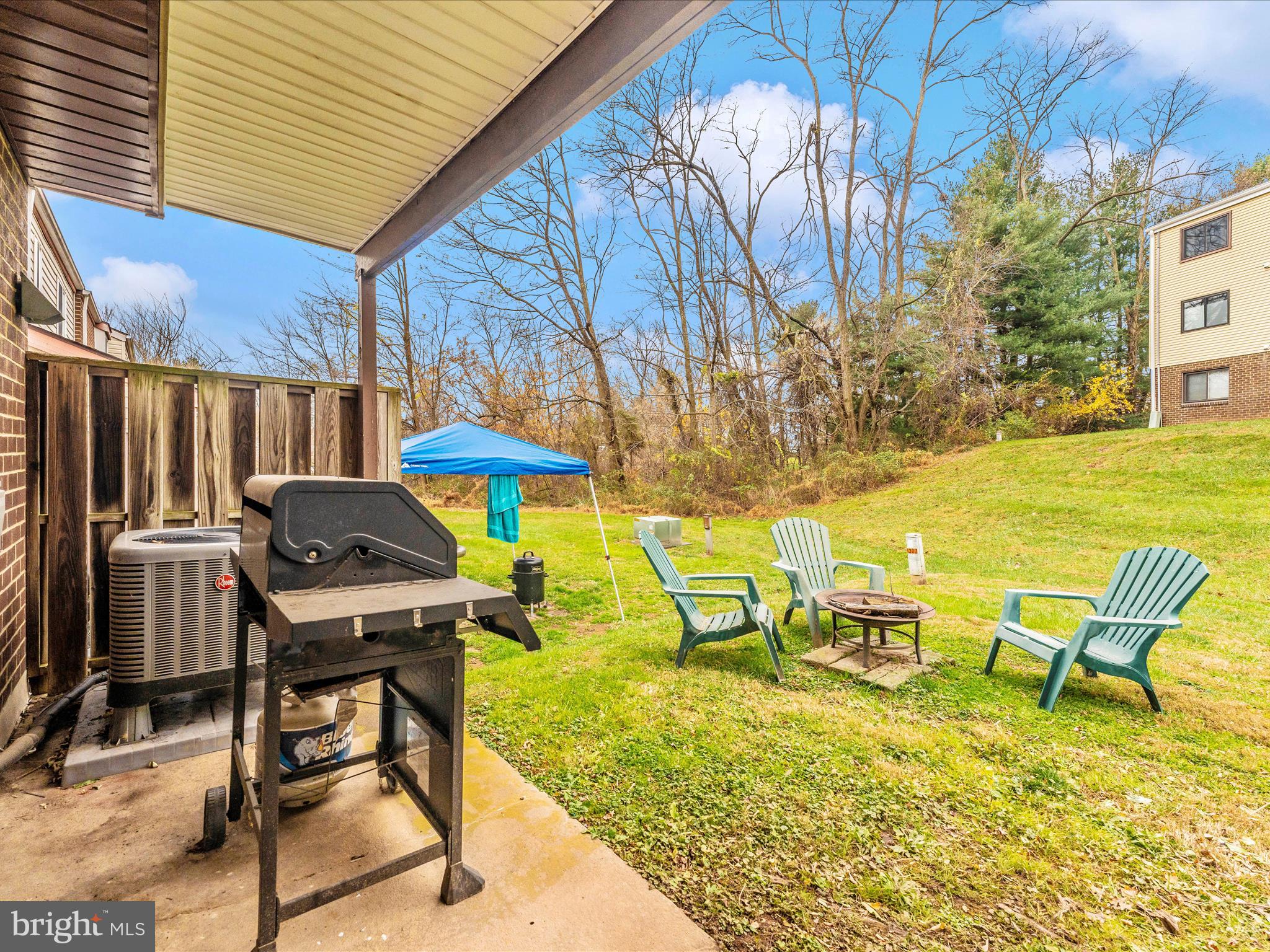 HAMPSTEAD VALLEY - Residential