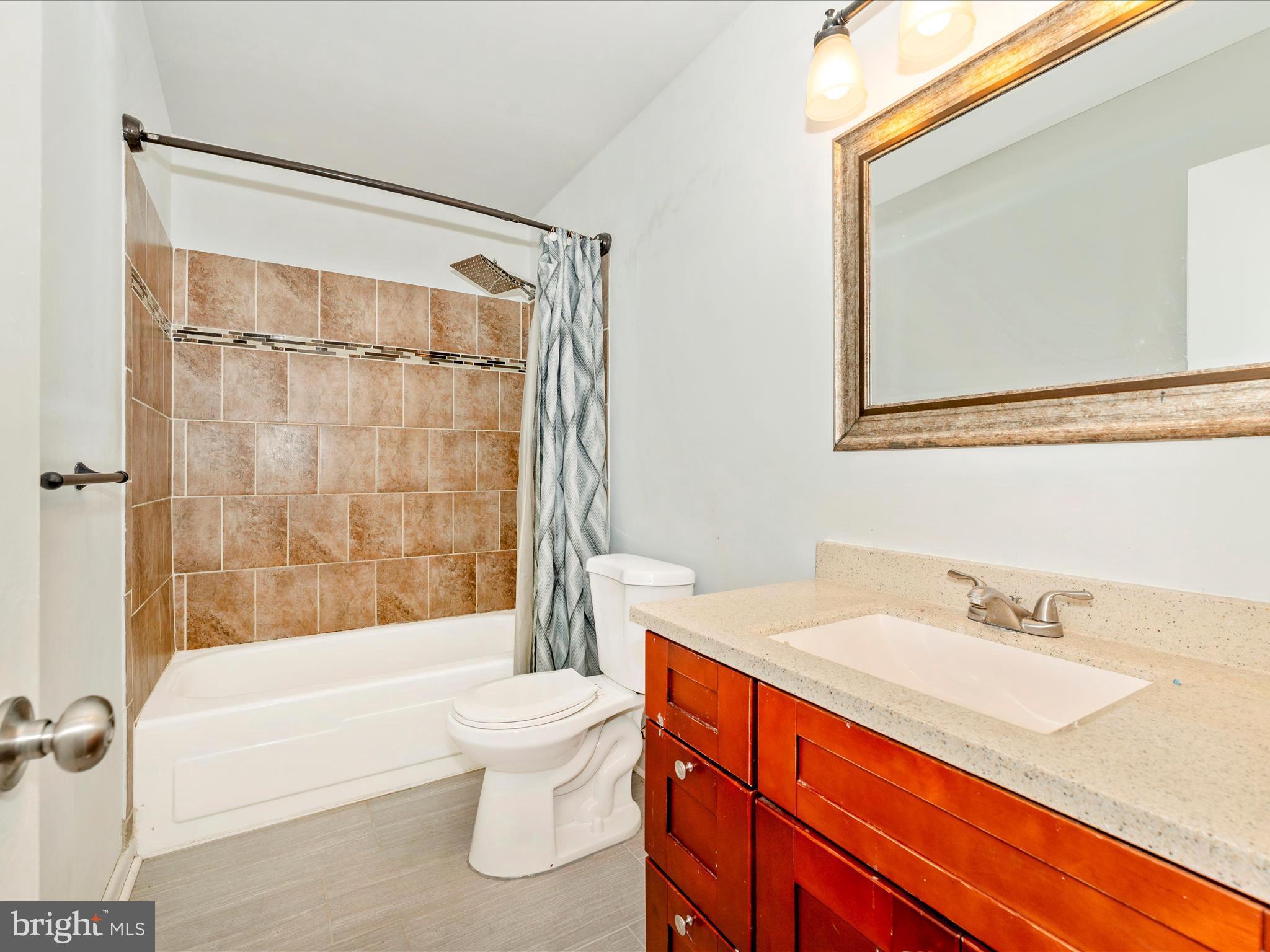 HAMPSTEAD VALLEY - Residential