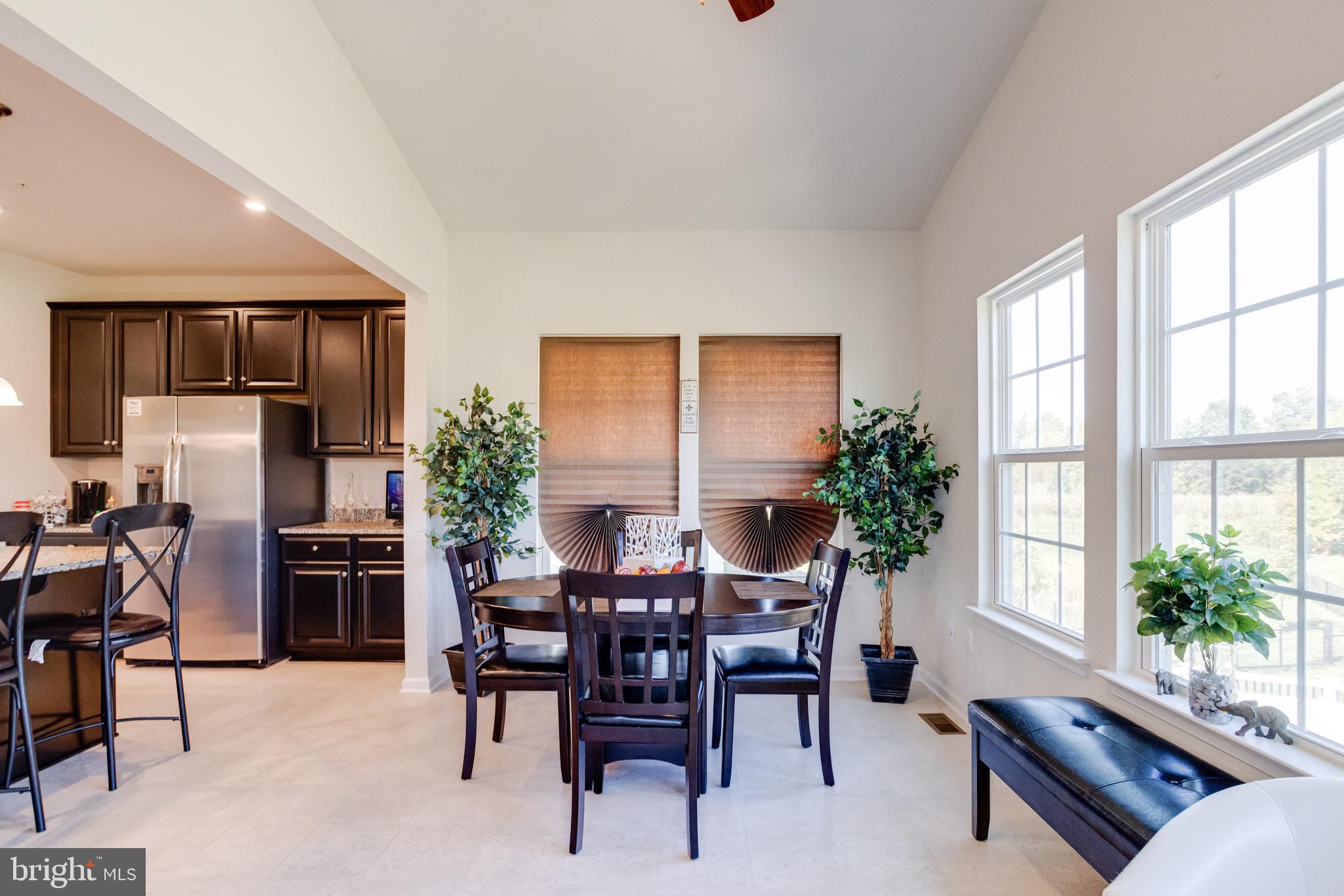 HAWKINS MANOR - Residential