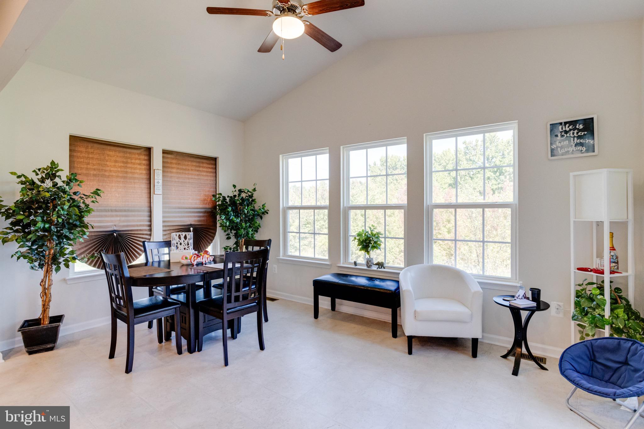 HAWKINS MANOR - Residential