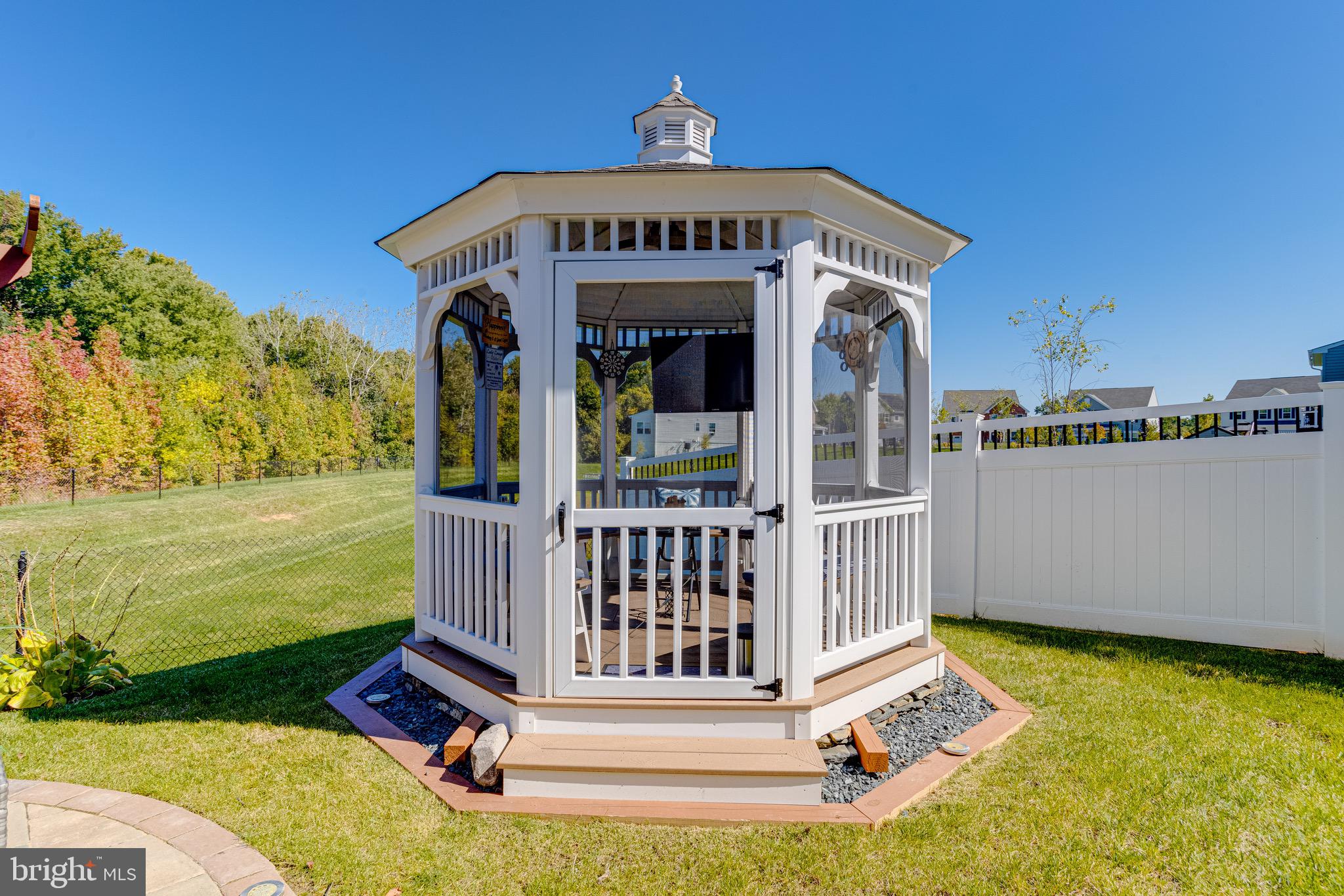 HAWKINS MANOR - Residential