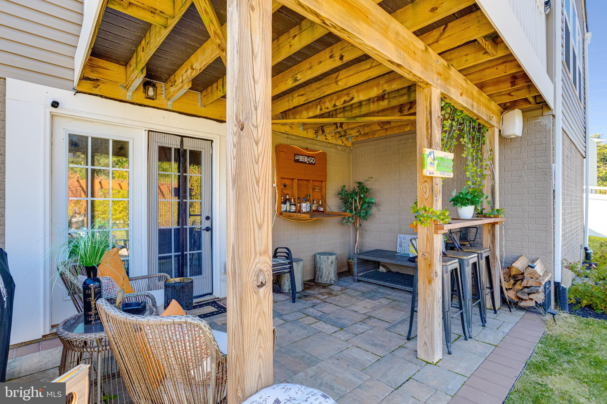 HAWKINS MANOR - Residential