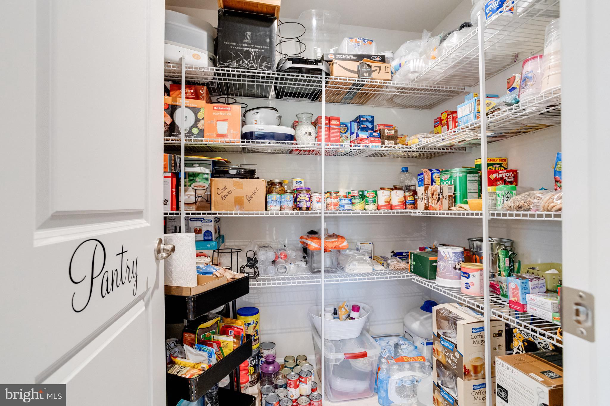 HAWKINS MANOR - Residential