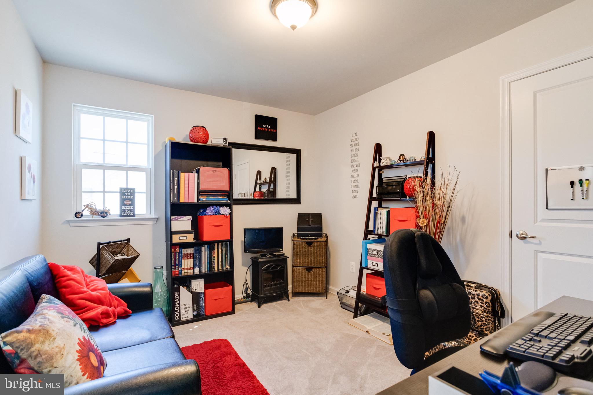 HAWKINS MANOR - Residential