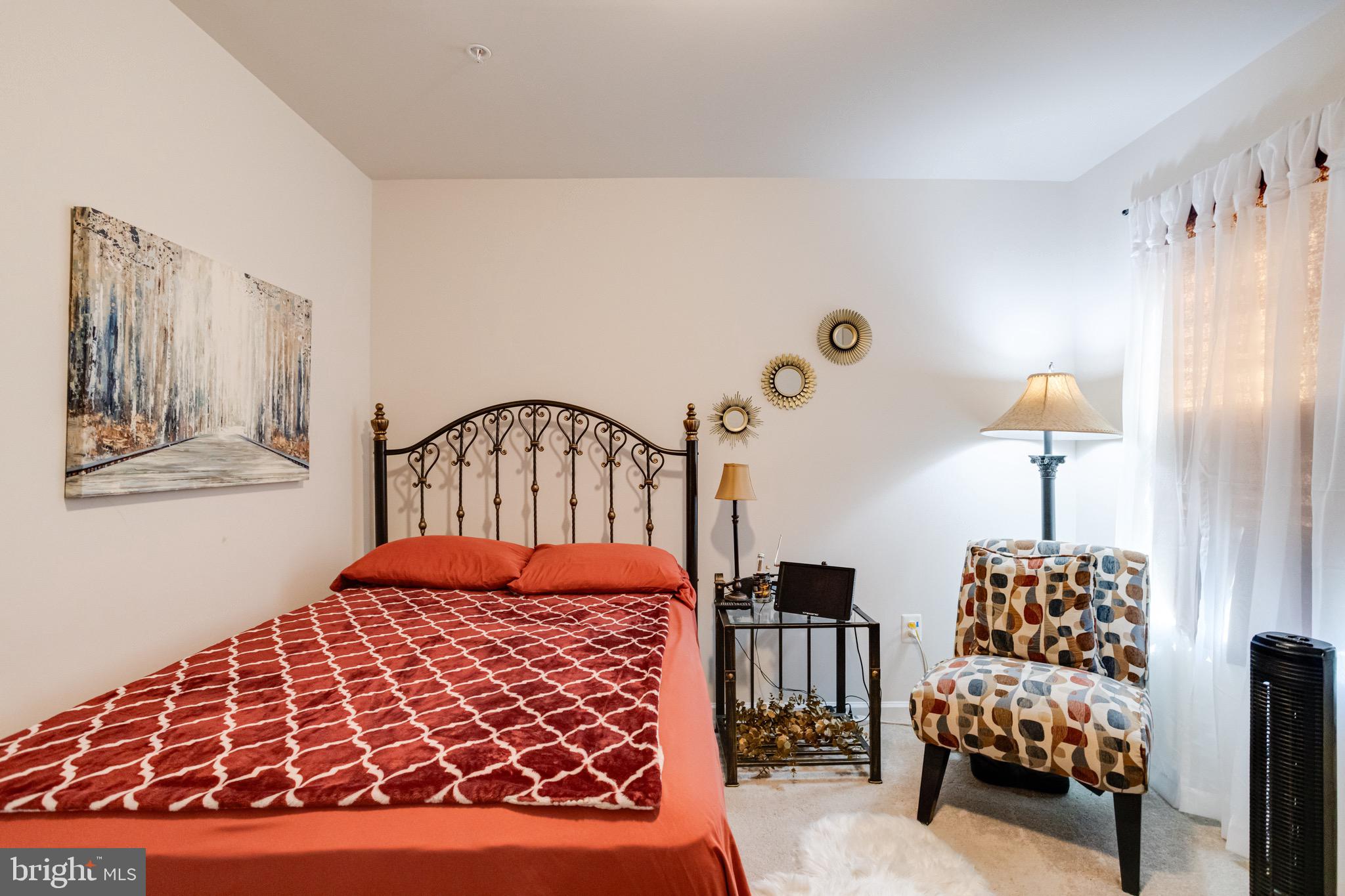 HAWKINS MANOR - Residential