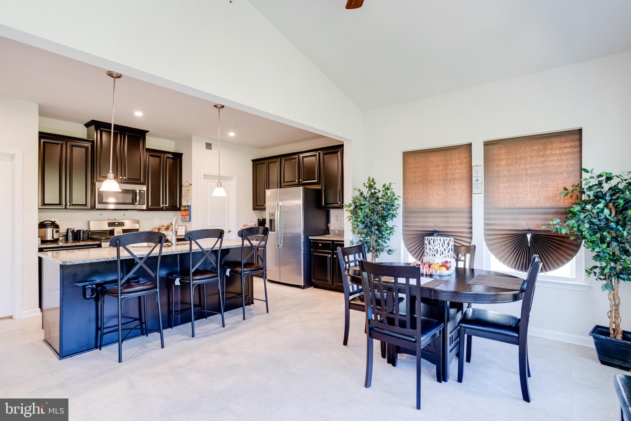 HAWKINS MANOR - Residential