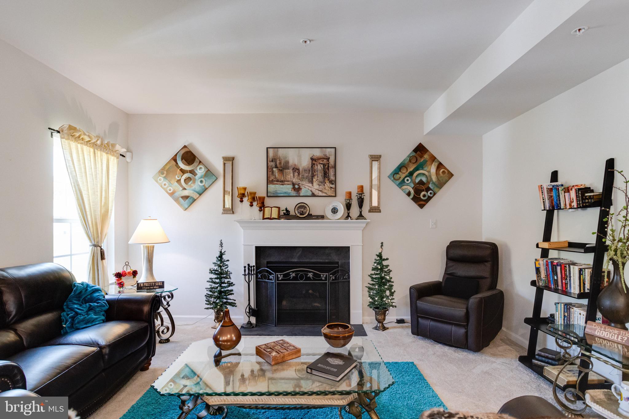 HAWKINS MANOR - Residential