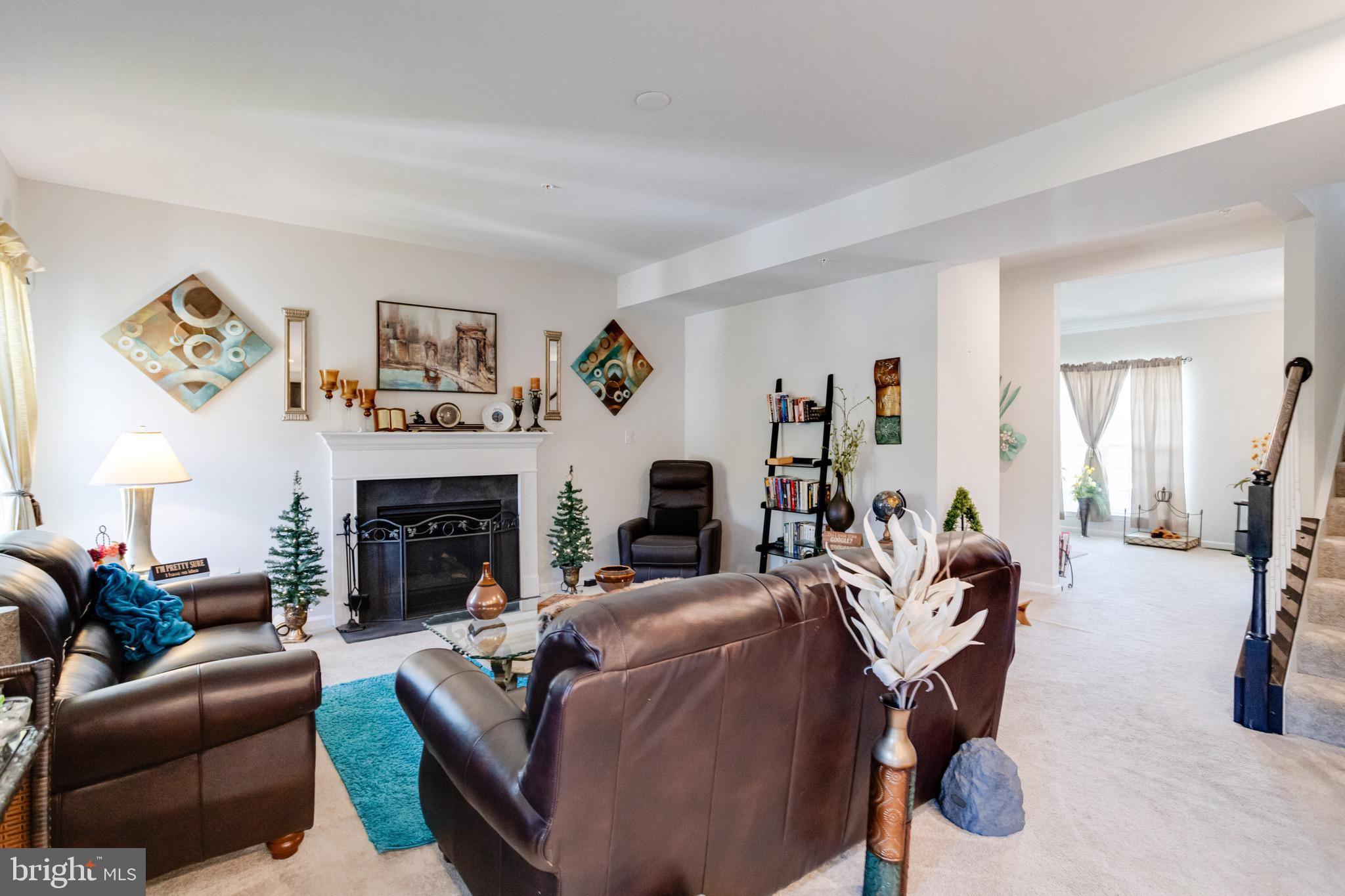 HAWKINS MANOR - Residential