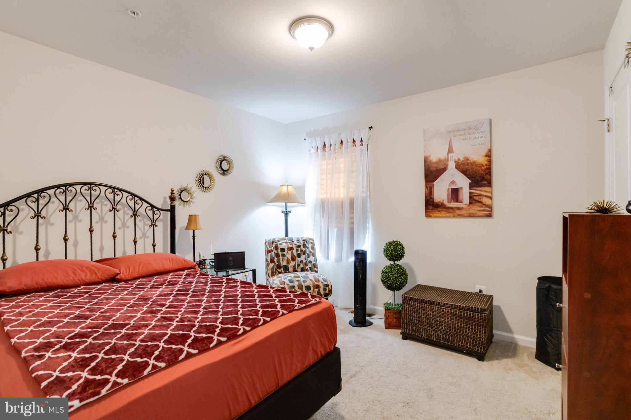 HAWKINS MANOR - Residential