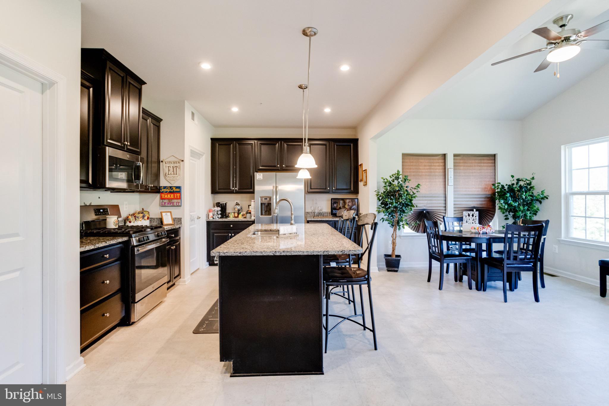 HAWKINS MANOR - Residential