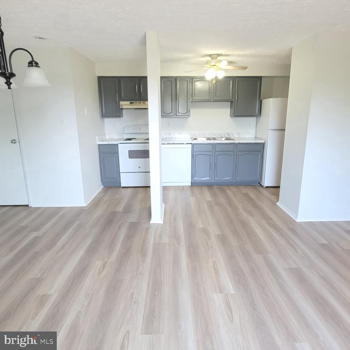 AMBERTOWNE - Residential