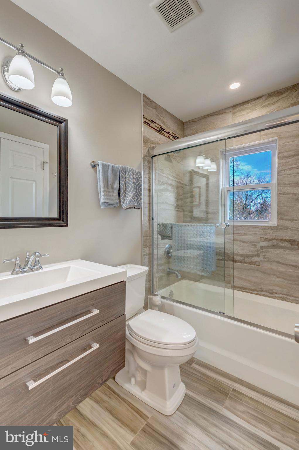 MANASSAS PARK - Residential