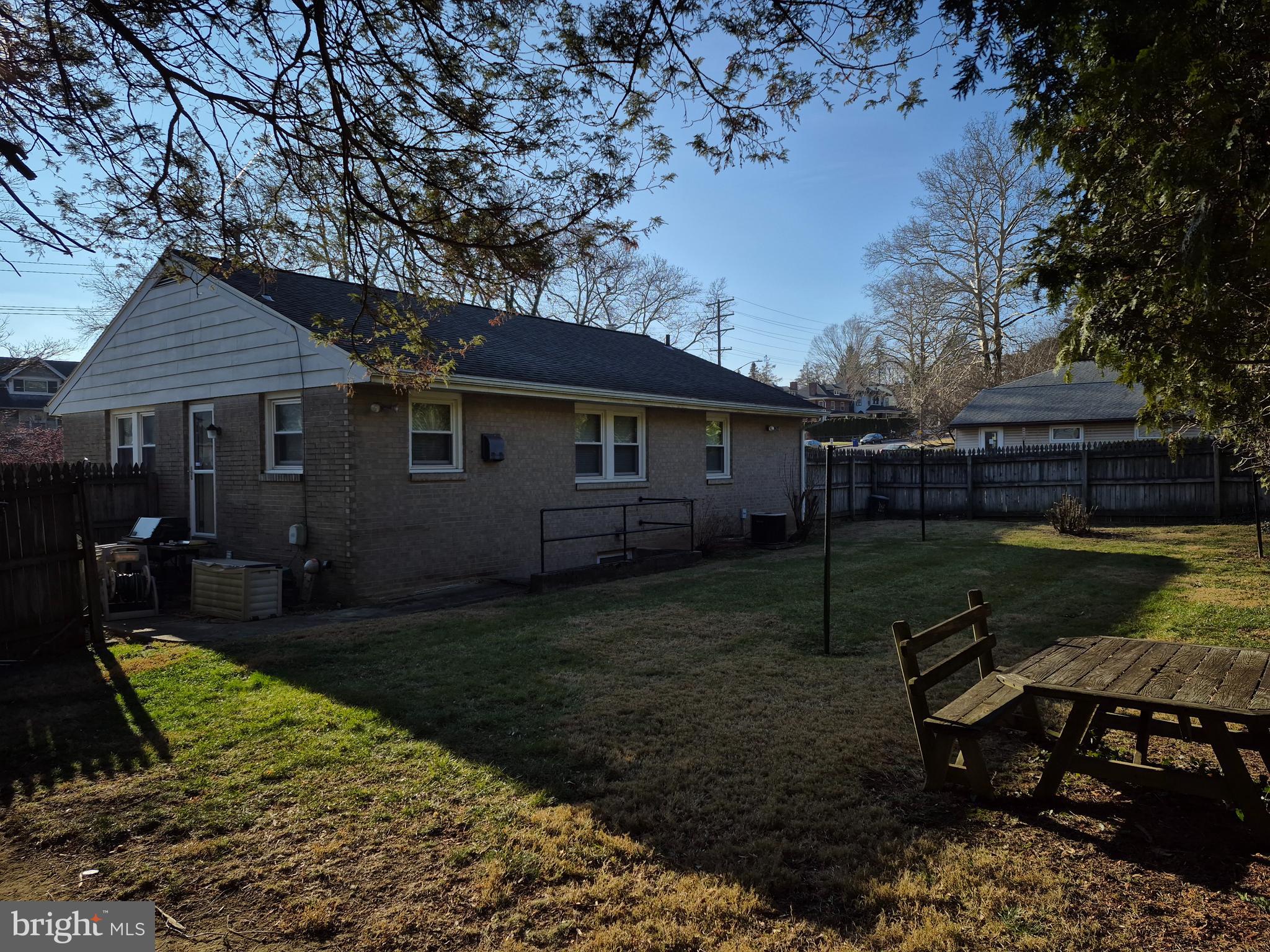 PENNSIDE - Residential