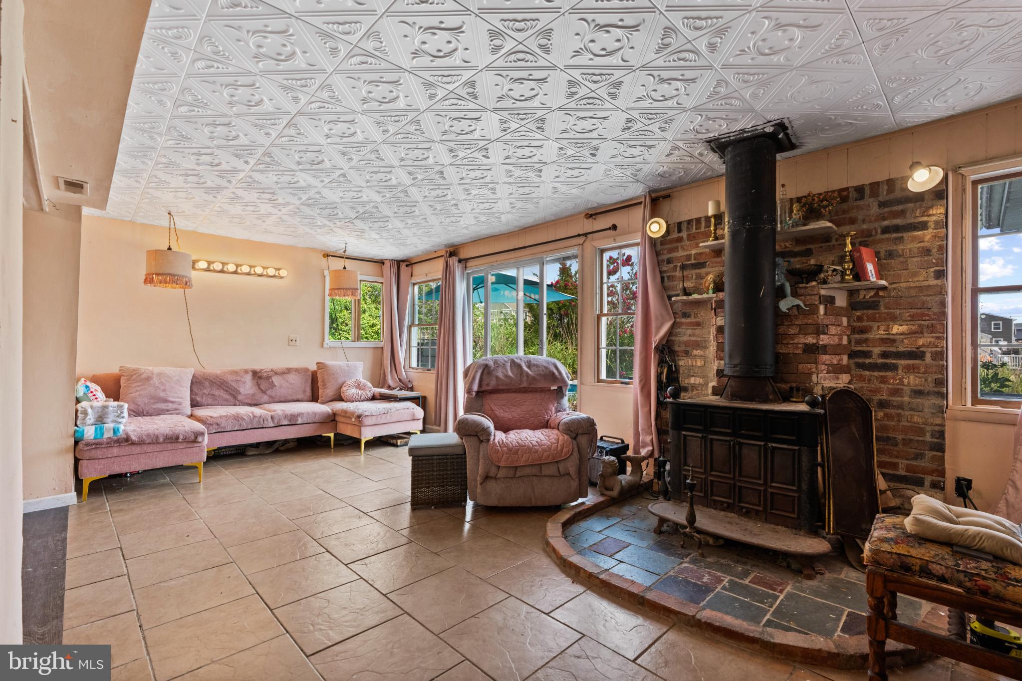 109 E MOHAWK DRIVE