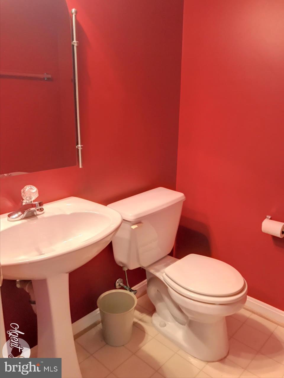 RIDGELEIGH - Residential Lease