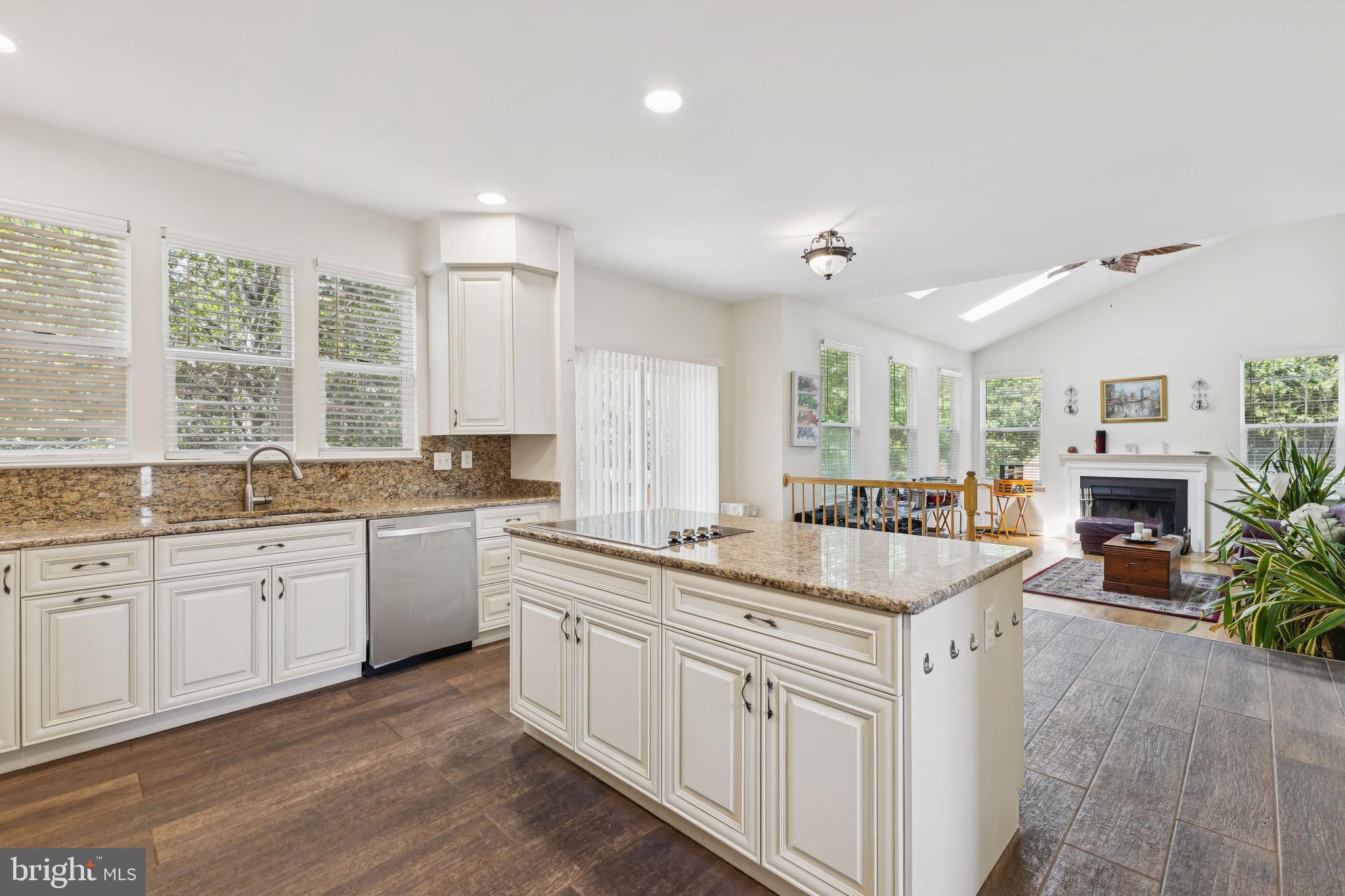 SOUTH BRIDGE - Residential