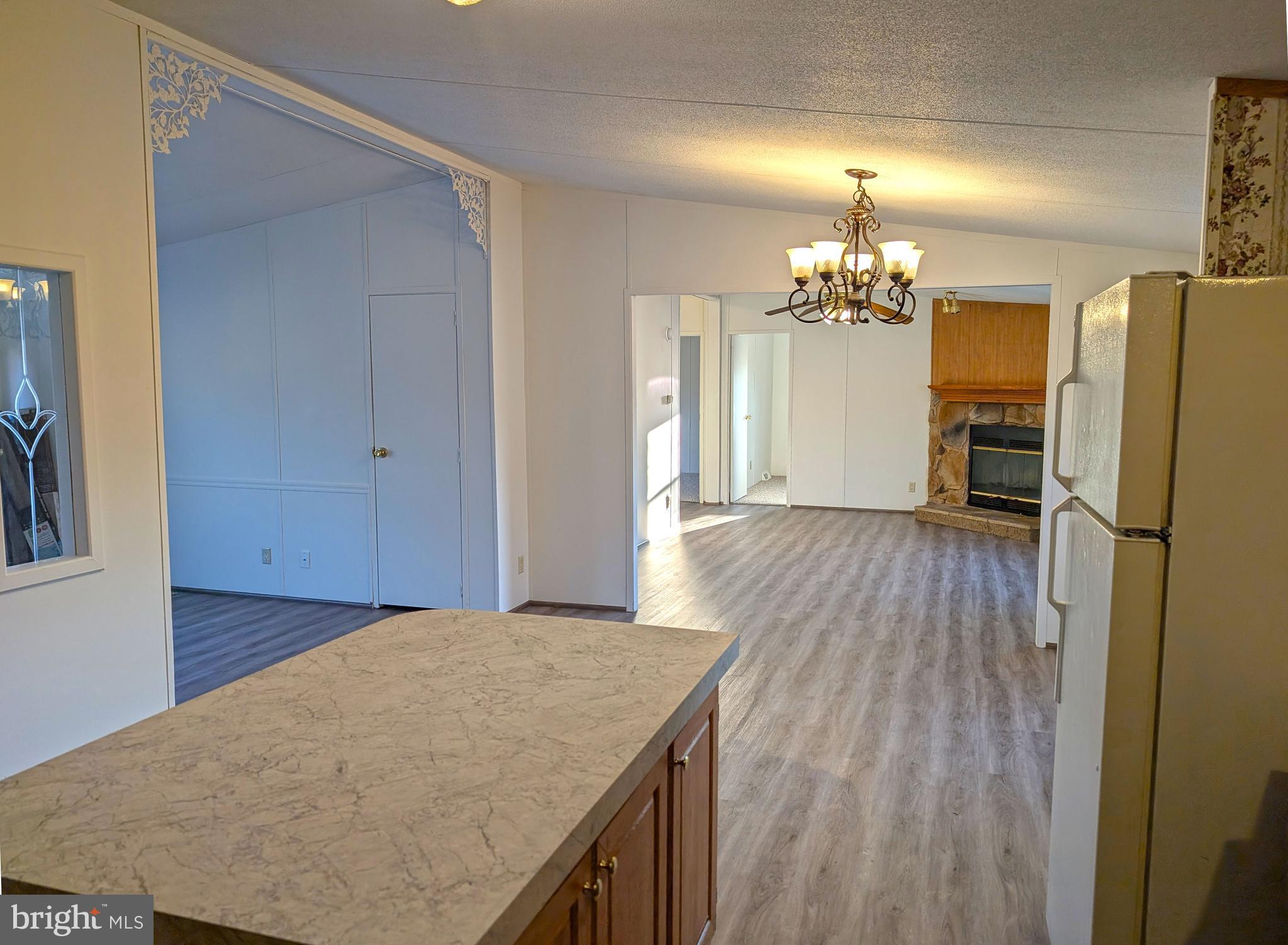 HIDE-AWAY MHP - Residential