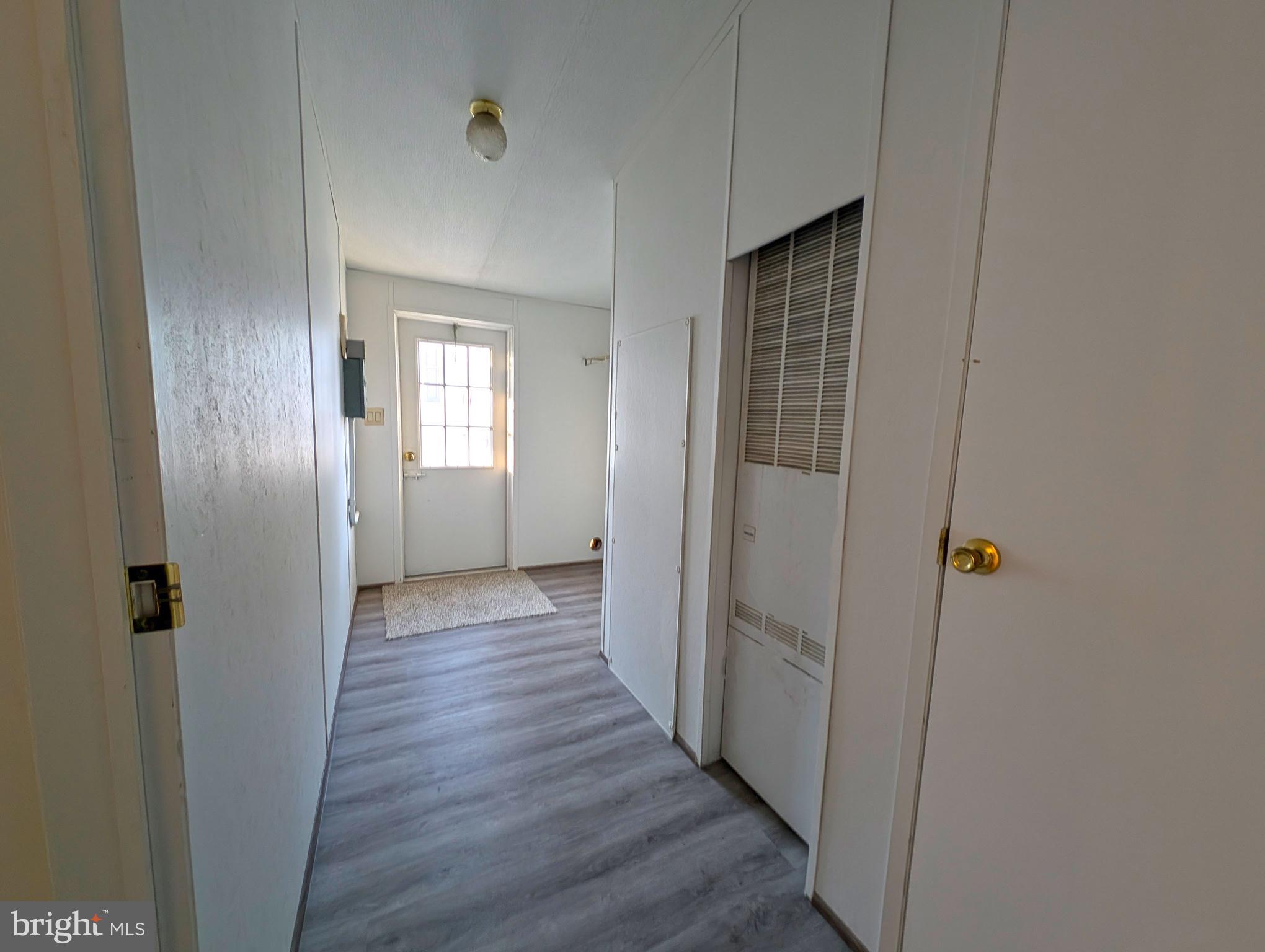 HIDE-AWAY MHP - Residential