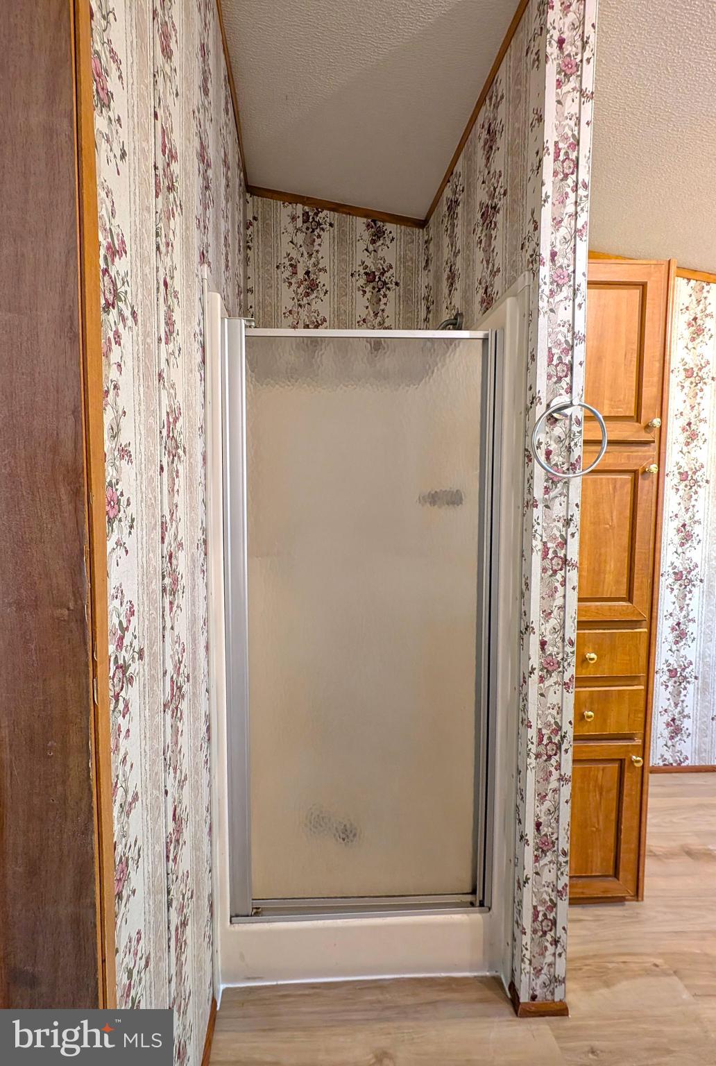 HIDE-AWAY MHP - Residential