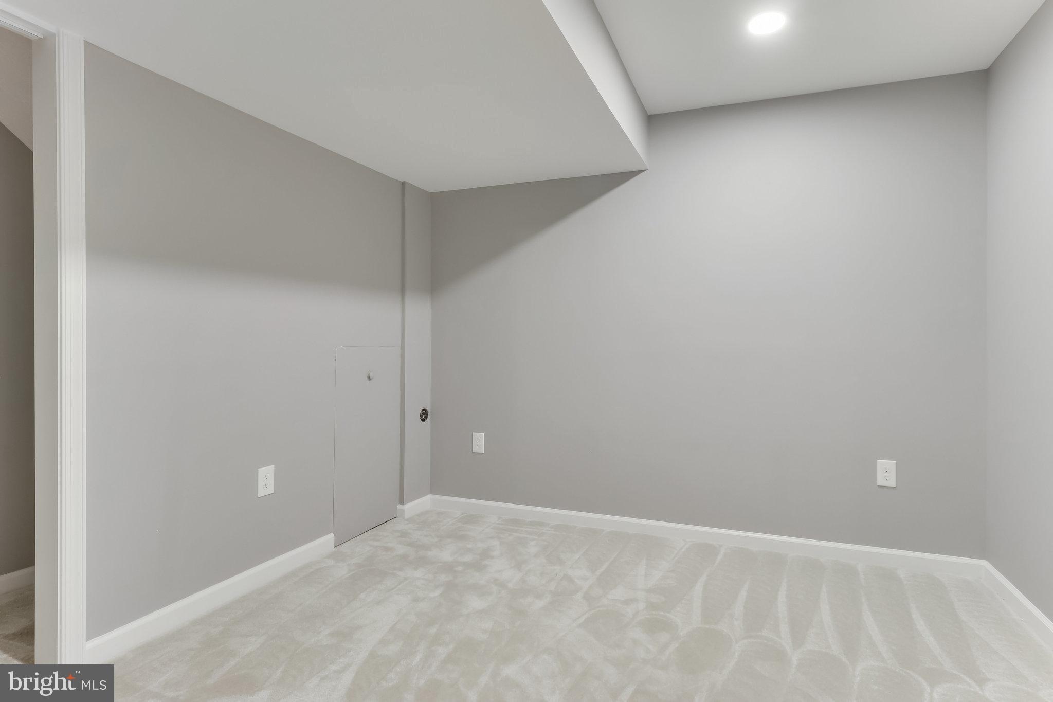 CHERRY HILL TOWNHOUSES - Residential Lease