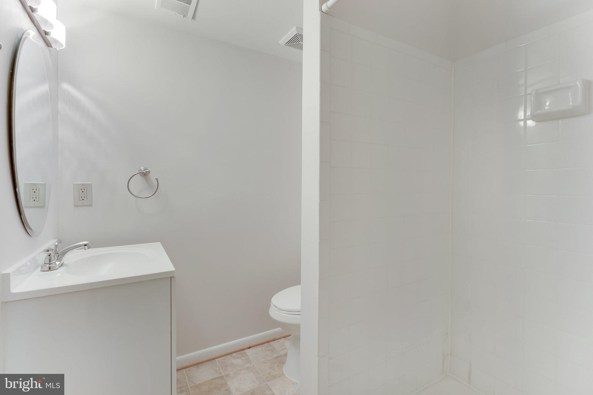 CHERRY HILL TOWNHOUSES - Residential Lease