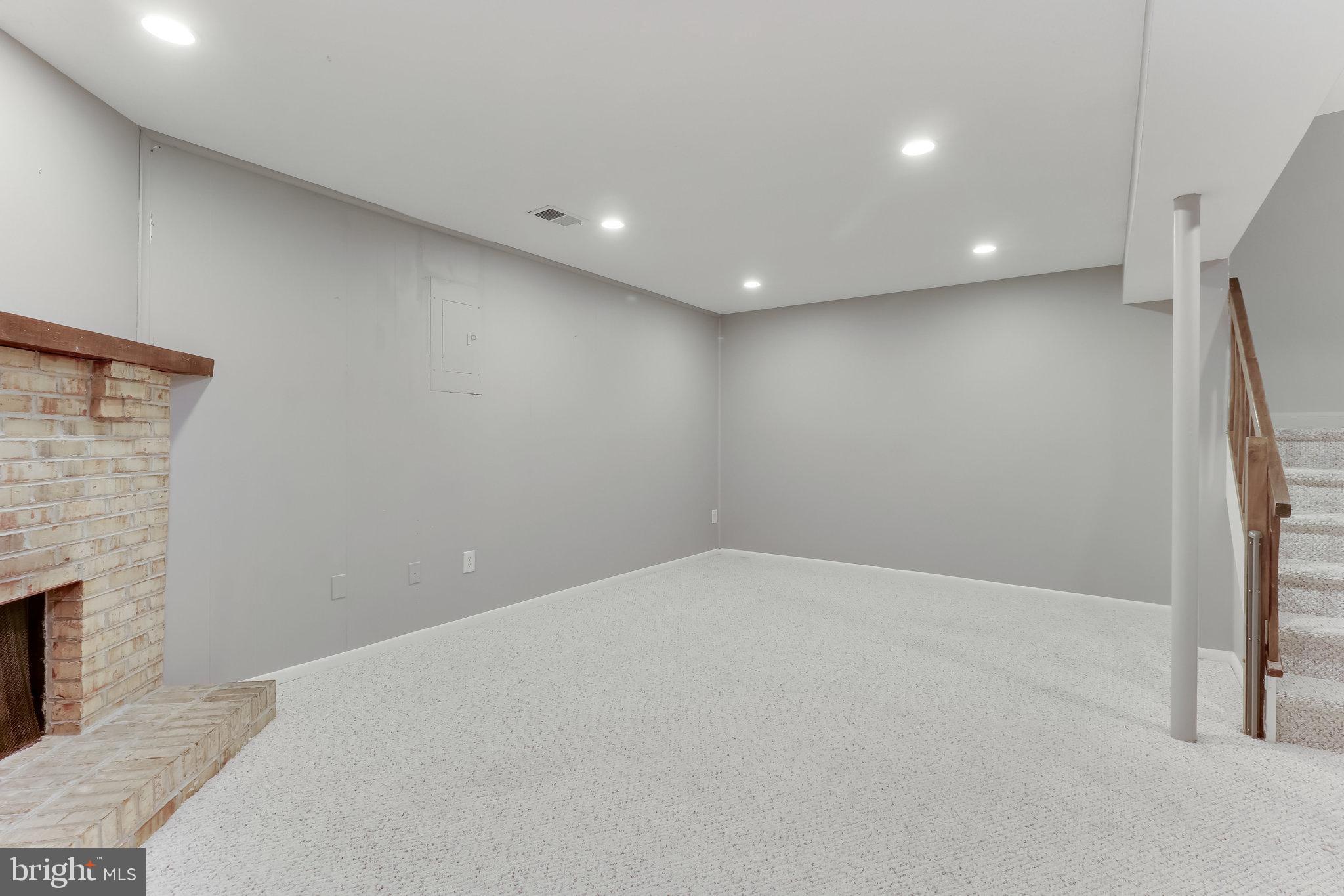 CHERRY HILL TOWNHOUSES - Residential Lease