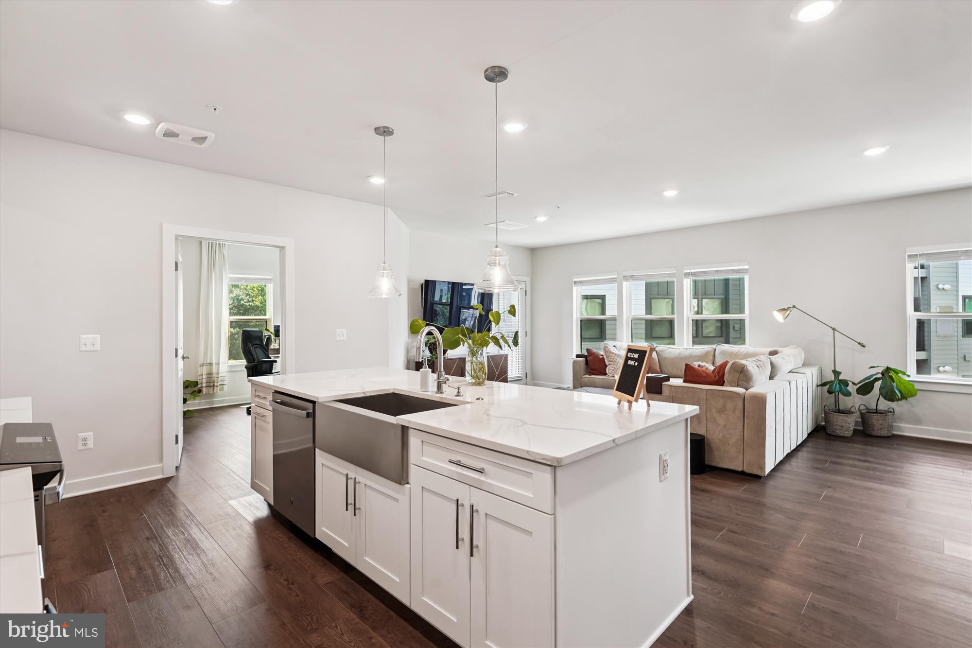 WOODLAND PARK STATION - Residential