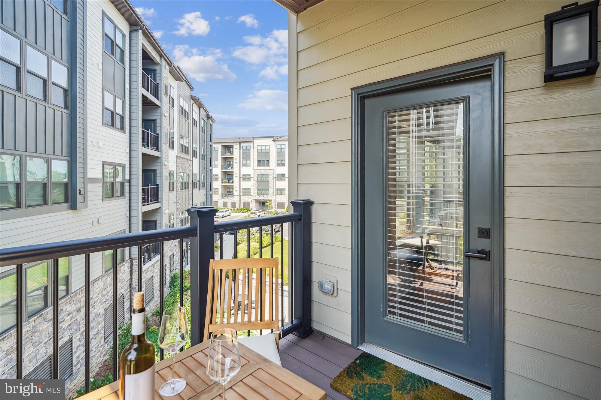 WOODLAND PARK STATION - Residential