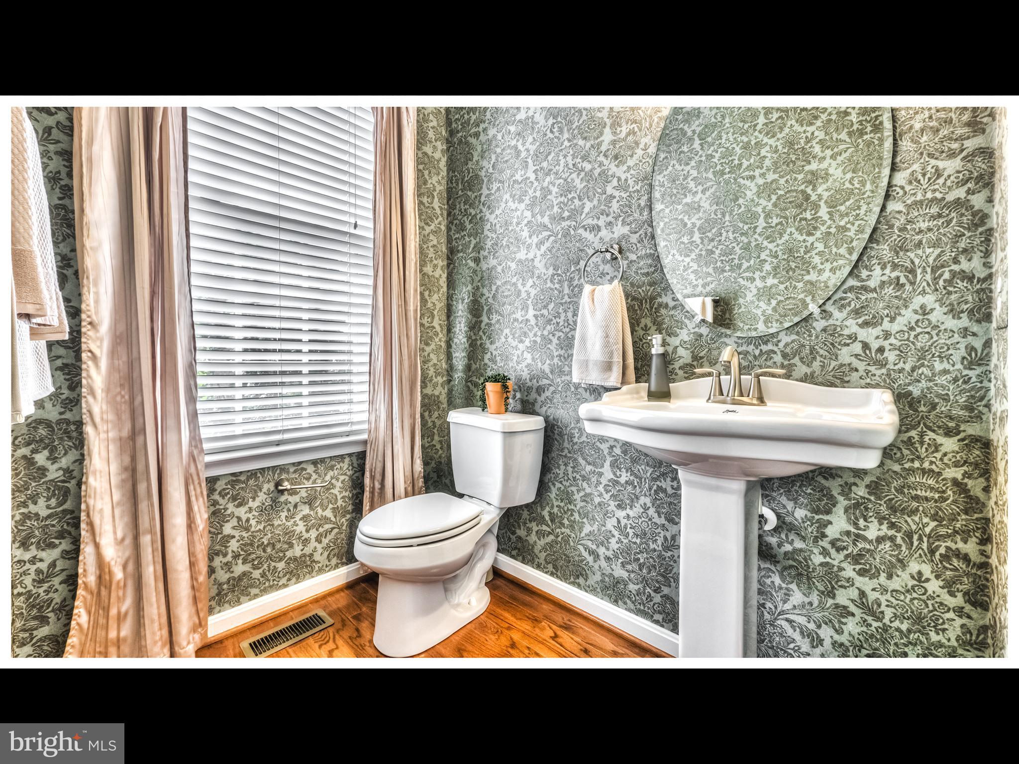 LOCUST POINT - Residential