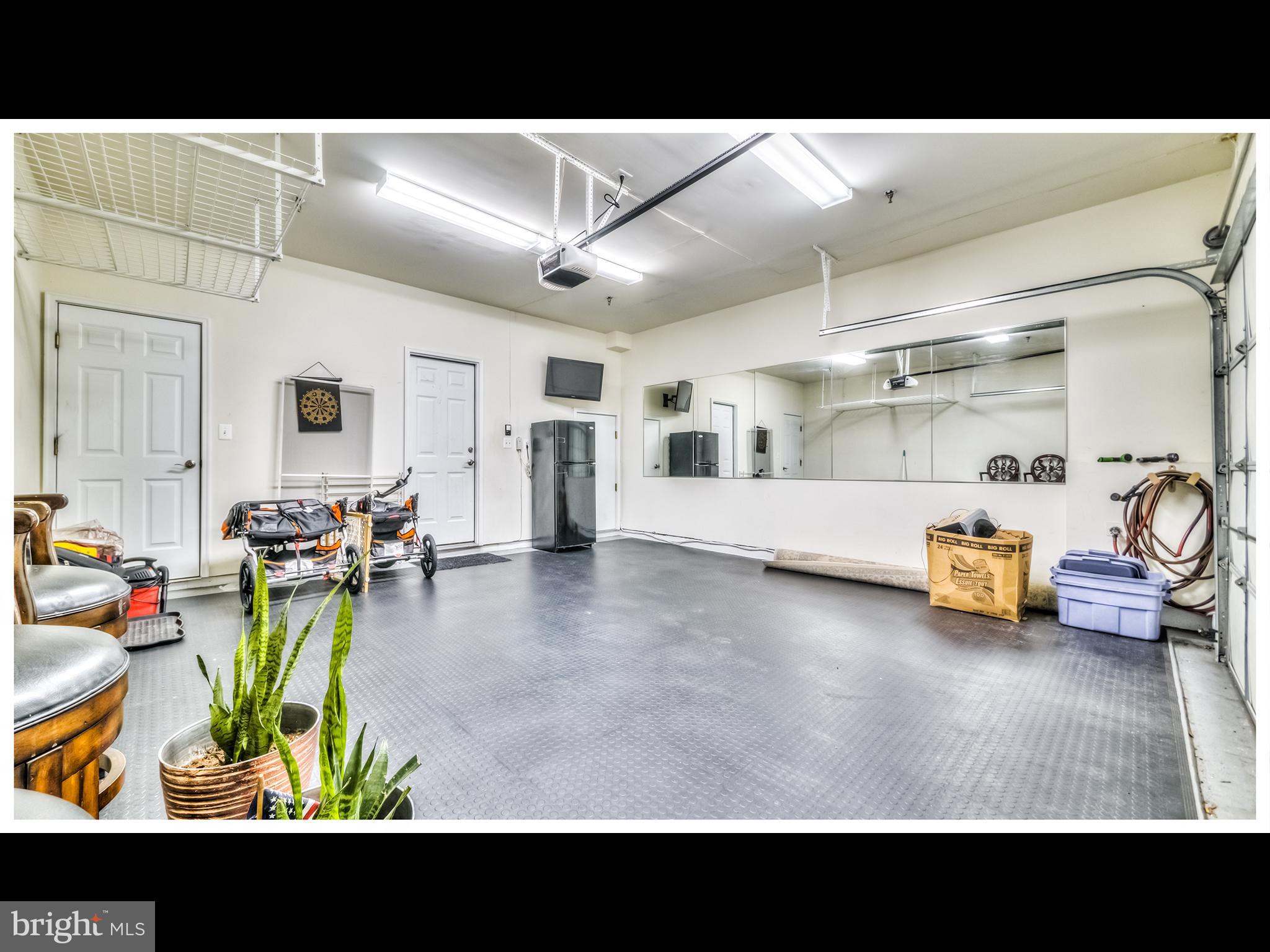 LOCUST POINT - Residential