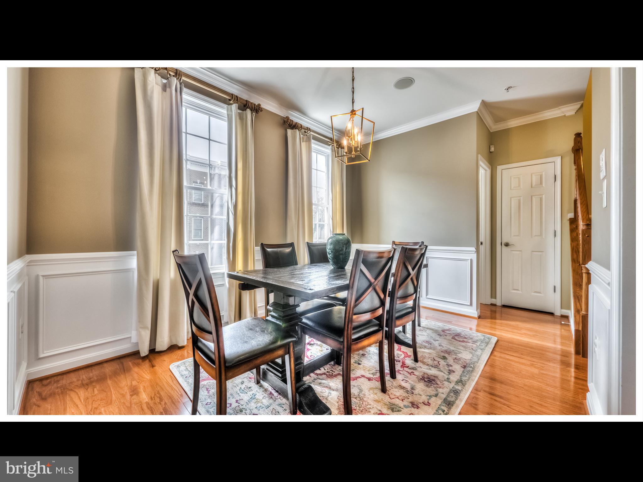 LOCUST POINT - Residential