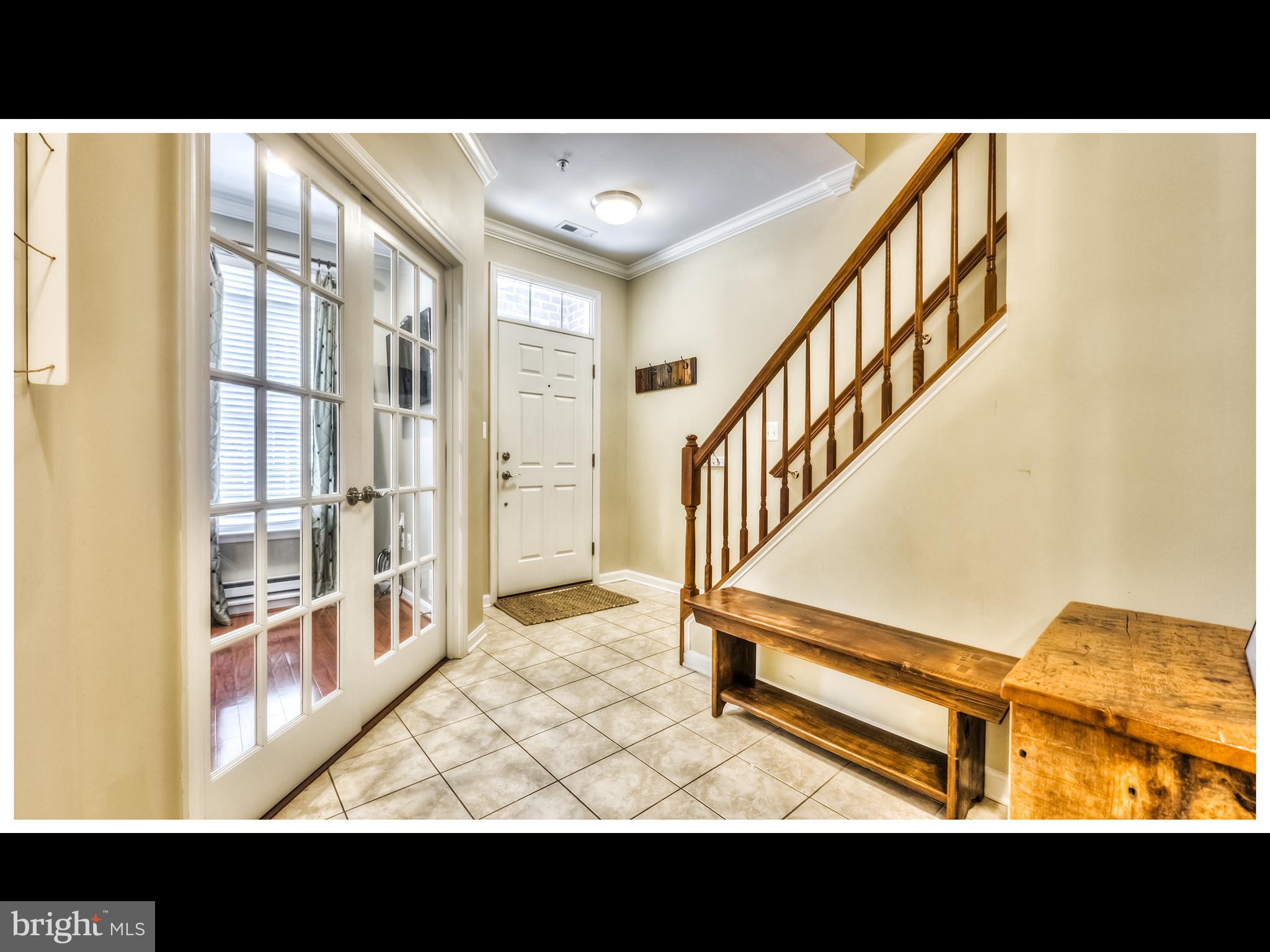 LOCUST POINT - Residential