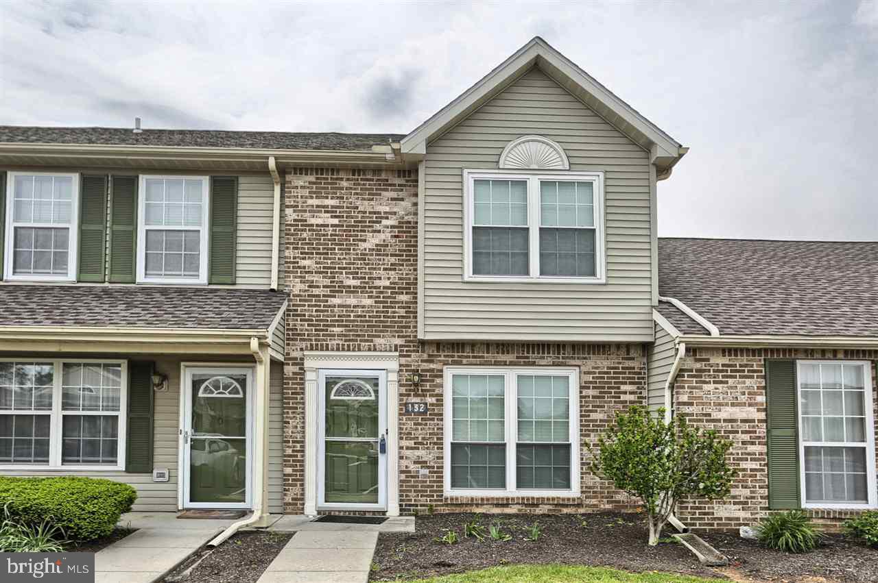 Immaculate Westfields townhome w/impressive upgrades including replacement windows. Family room w/gleaming hardwood floors opens to charming eat-in kitchen w/tile floors, smooth top range & pantry. Patio w/privacy fence & shed for additional storage. Vaulted bedrooms w/ceiling fans. Master features slider w/built in blinds that opens to charming juliet balcony. Updated baths w/gorgeous vanity, granite tops & tile. Low condo fees include exterior maintenance, lawn care & snow removal. Call today!