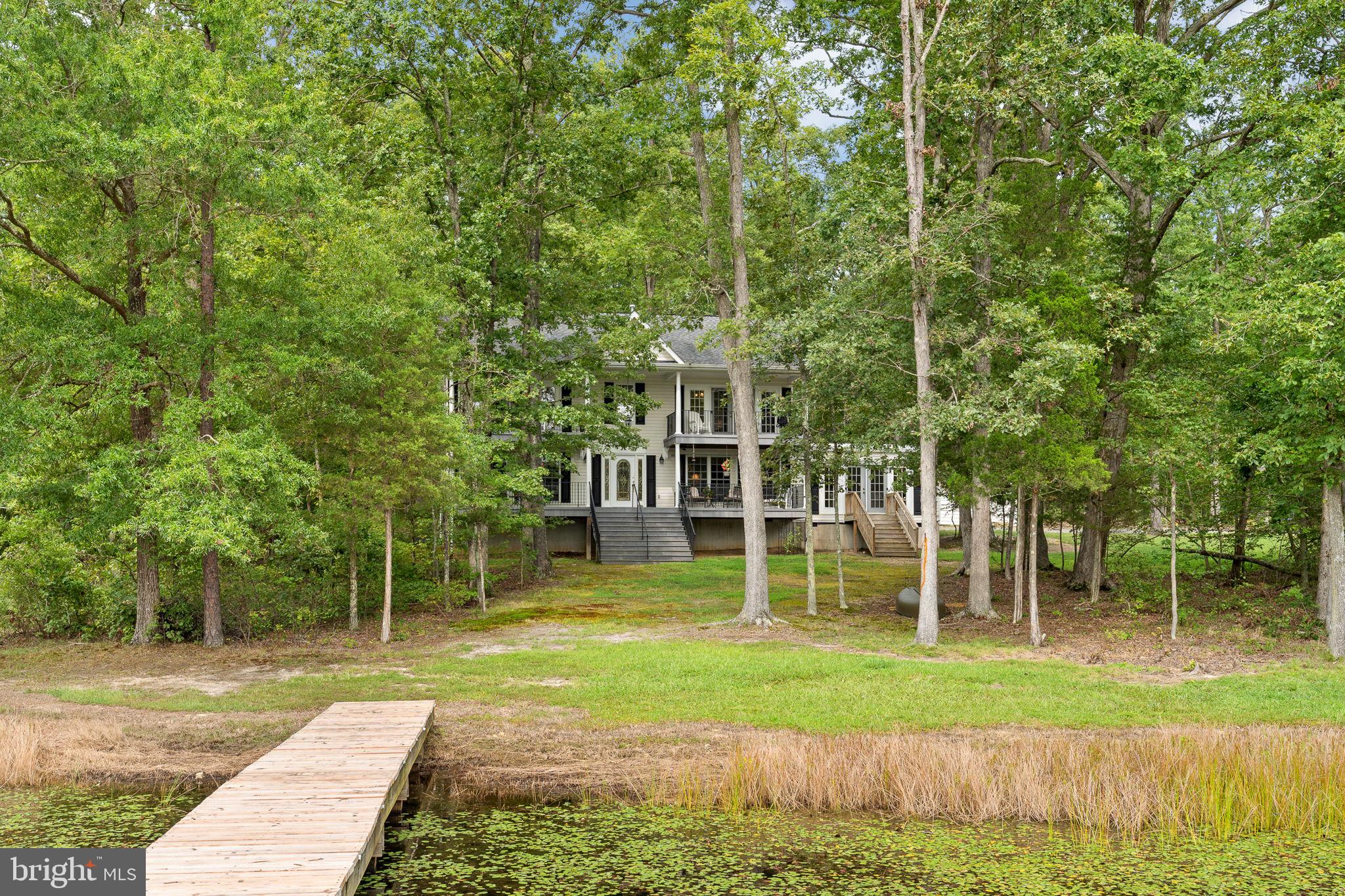 WESWOOD LAKE ESTATES - Residential