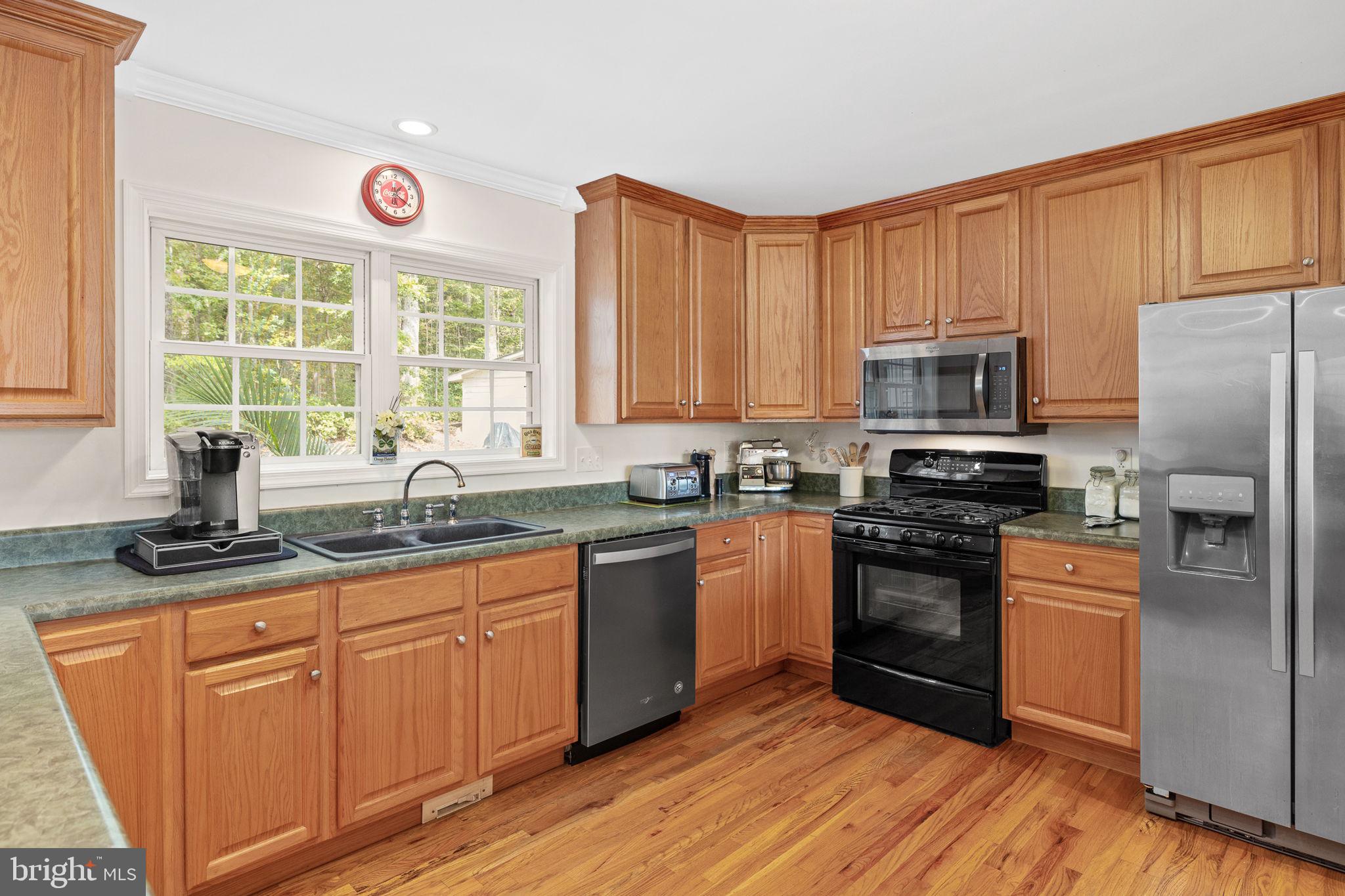 WESWOOD LAKE ESTATES - Residential