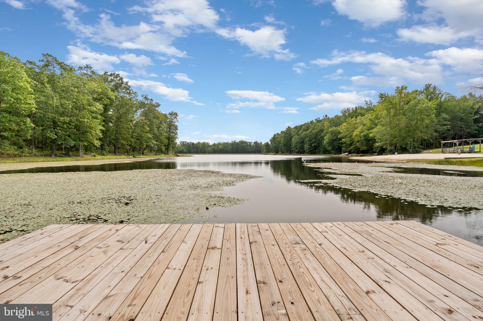 WESWOOD LAKE ESTATES - Residential