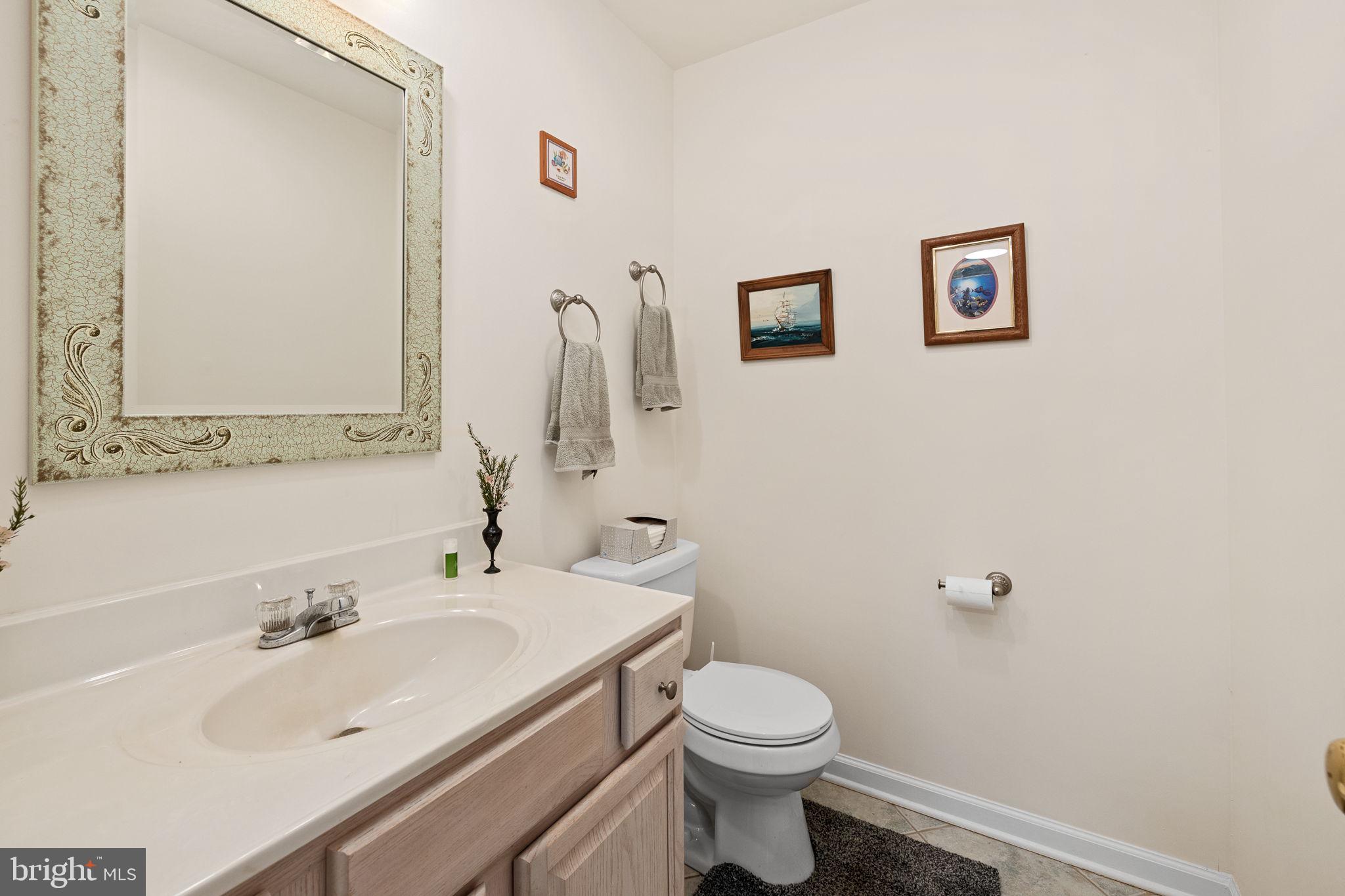 WESWOOD LAKE ESTATES - Residential