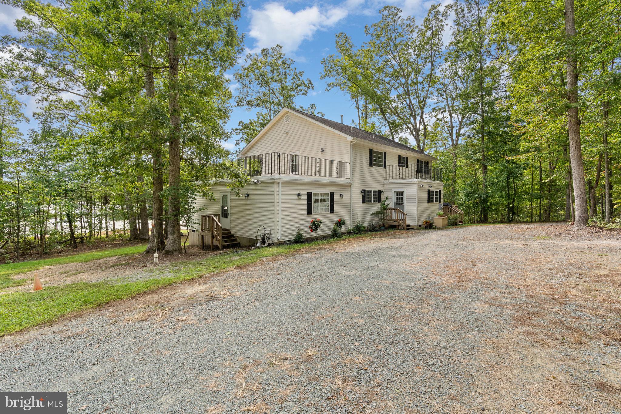 WESWOOD LAKE ESTATES - Residential