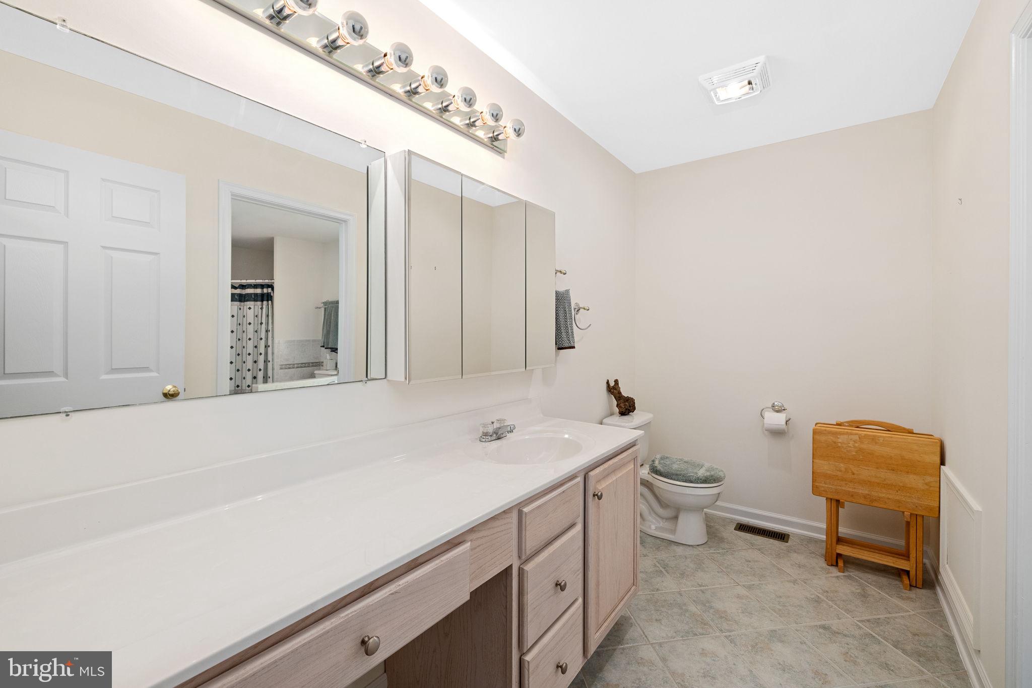 WESWOOD LAKE ESTATES - Residential