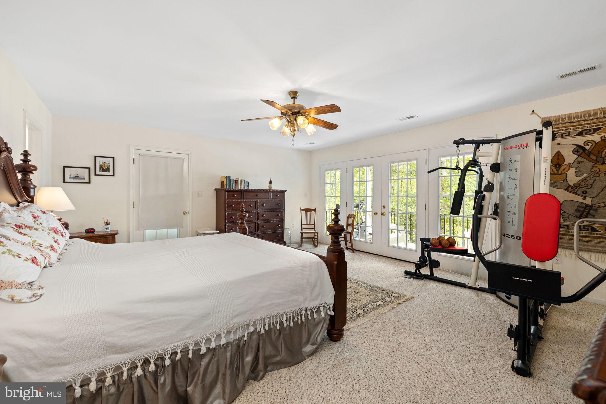 WESWOOD LAKE ESTATES - Residential