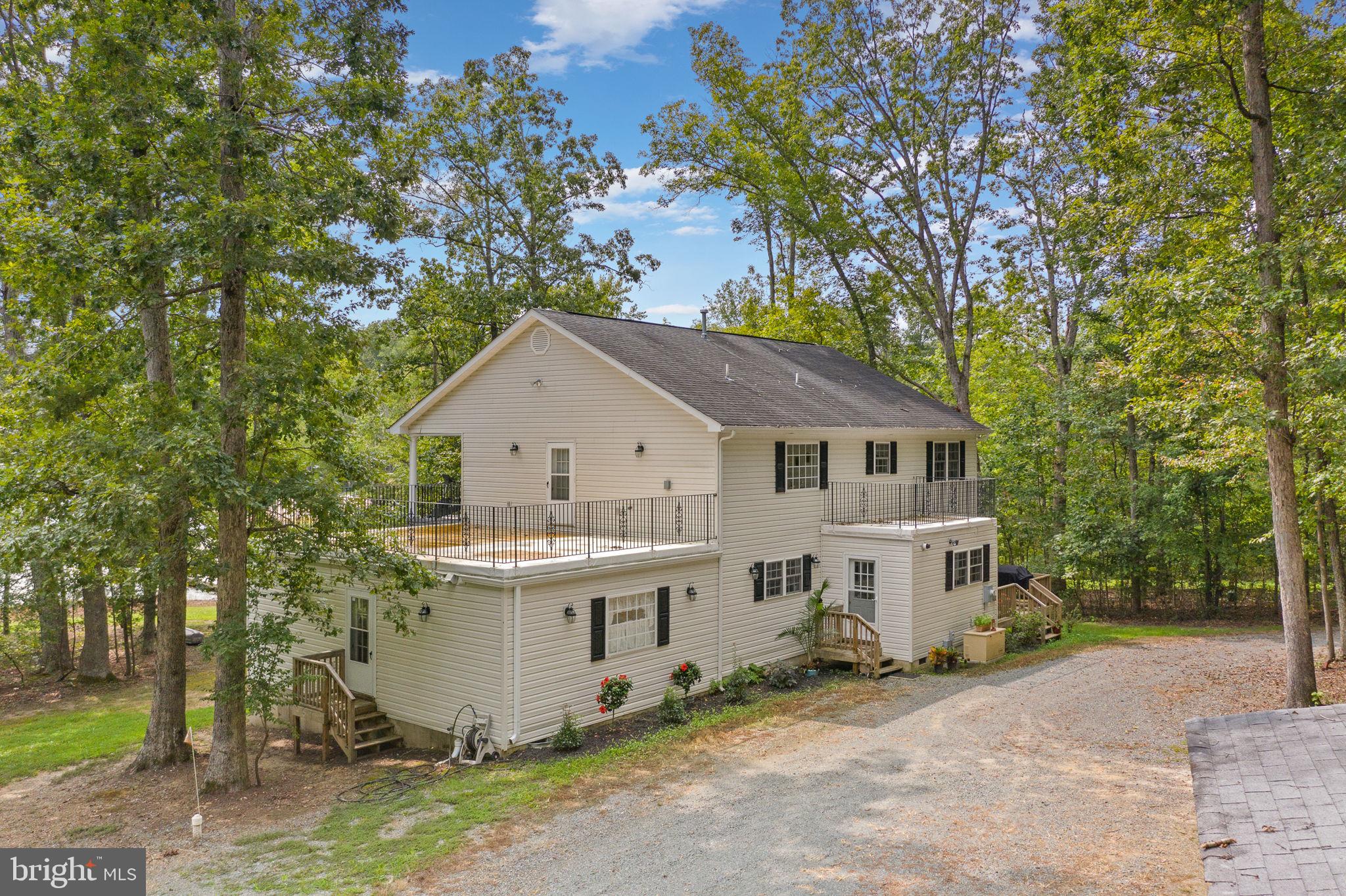 WESWOOD LAKE ESTATES - Residential