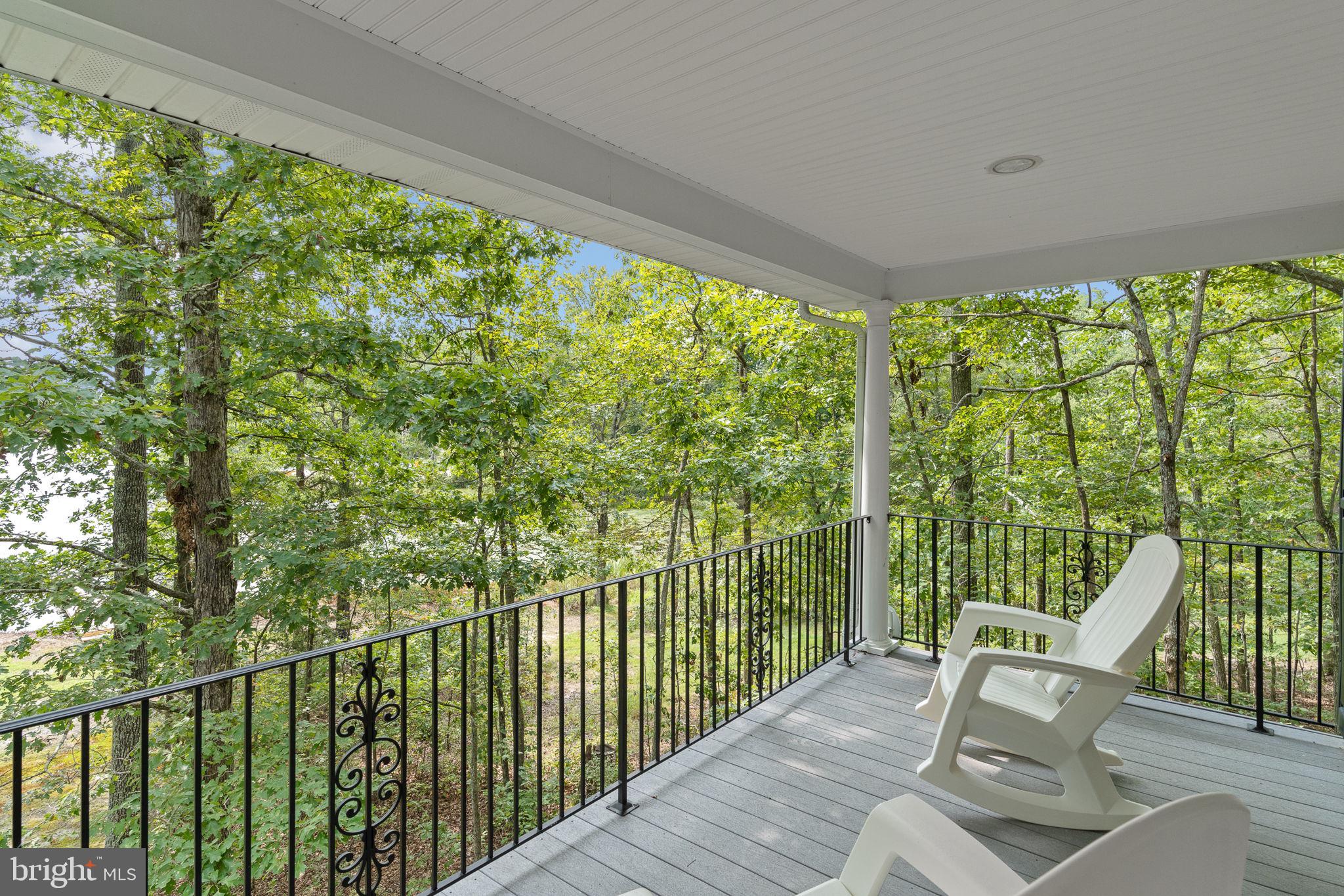 WESWOOD LAKE ESTATES - Residential