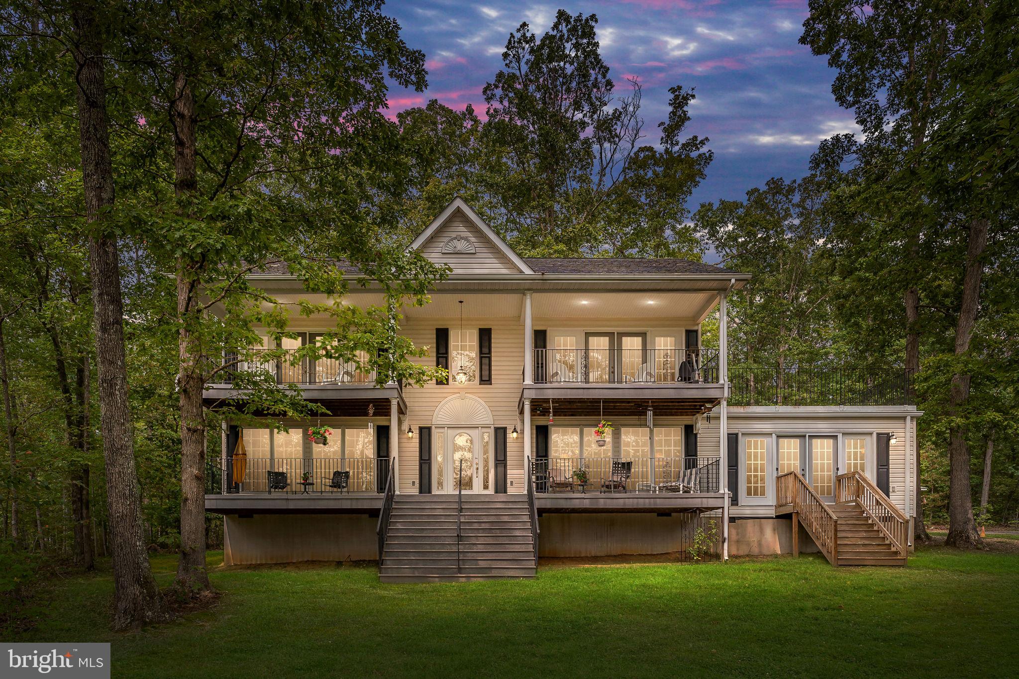 WESWOOD LAKE ESTATES - Residential