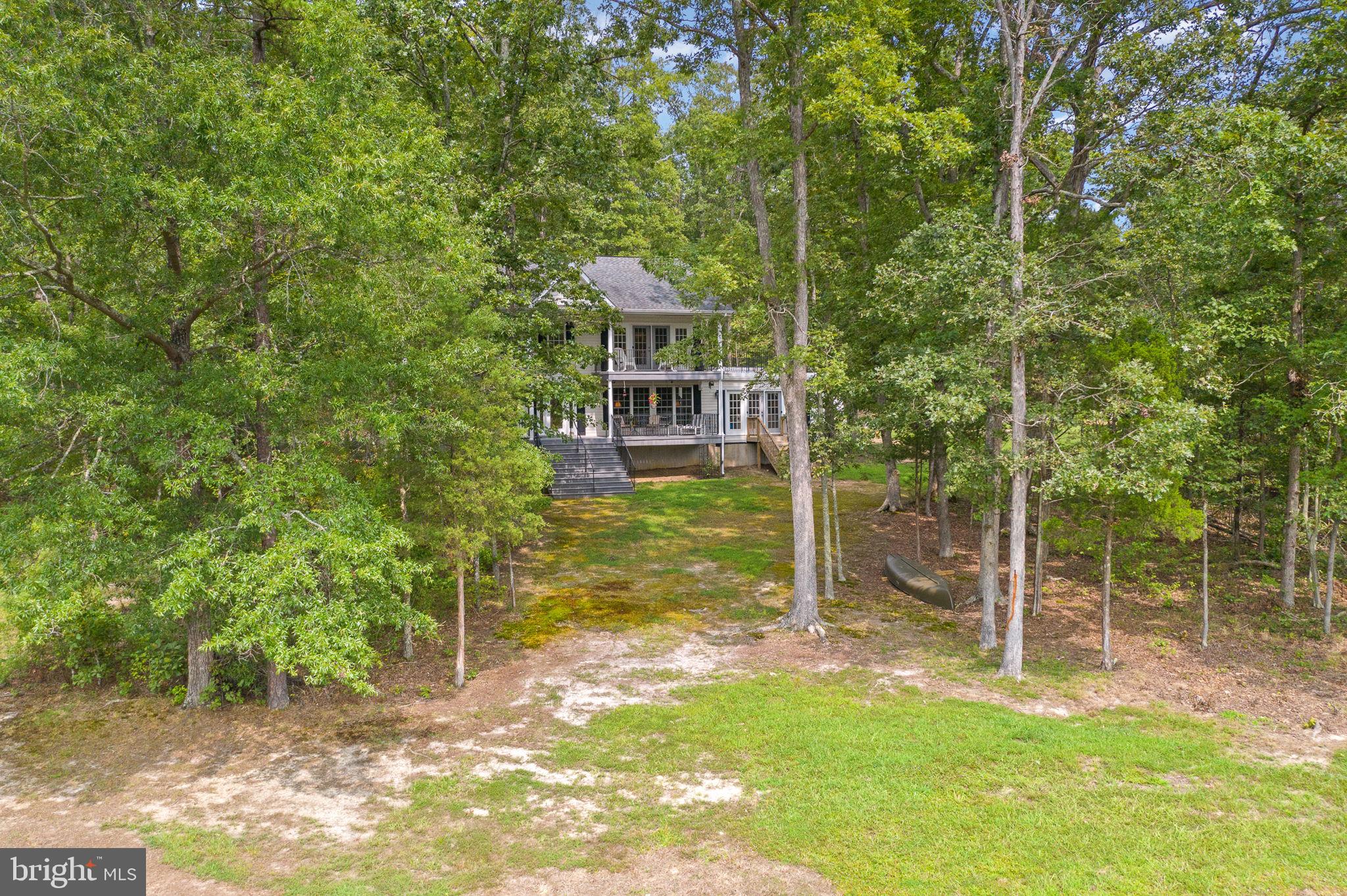 WESWOOD LAKE ESTATES - Residential